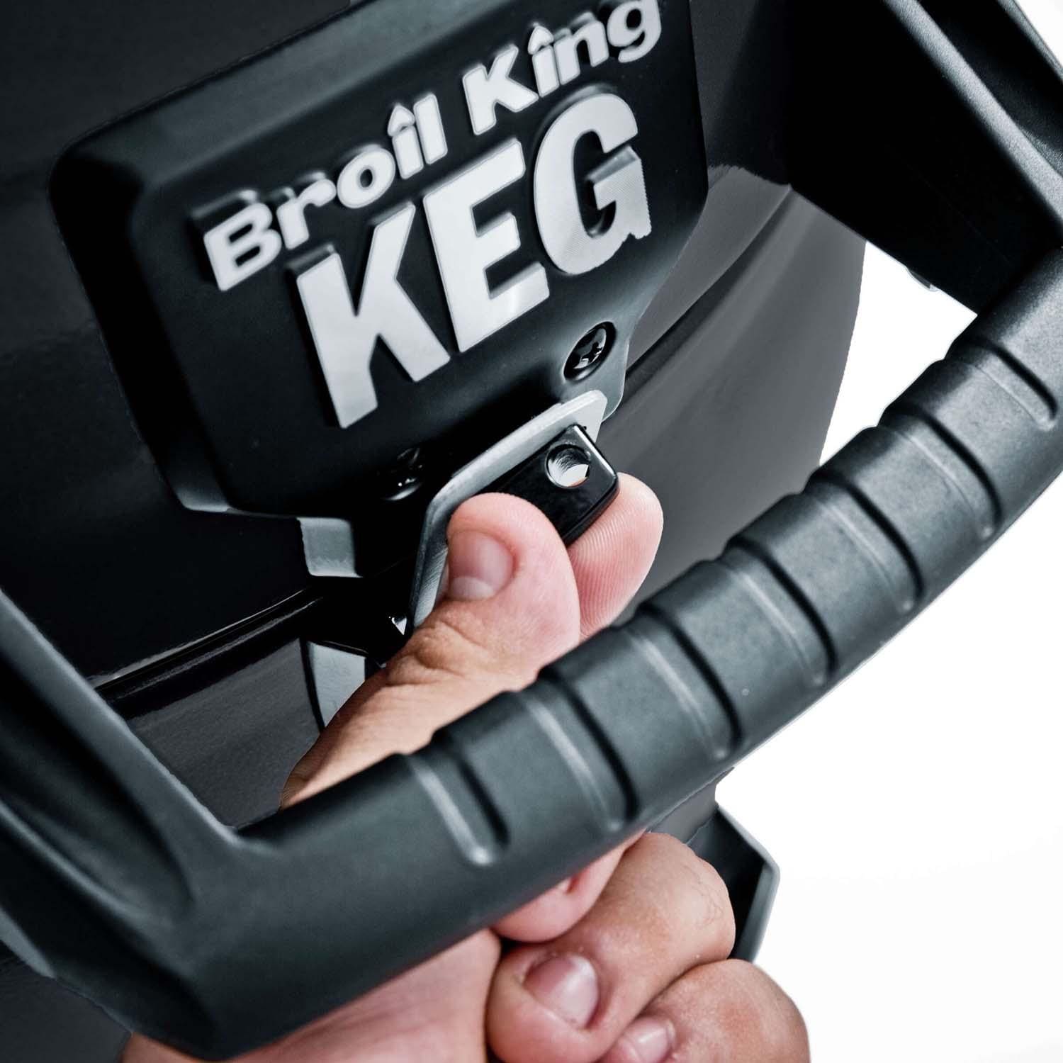 Broil King Keg 5000 Steel Charcoal Kamado Grill - Gray - Handle - Detail thumbnail