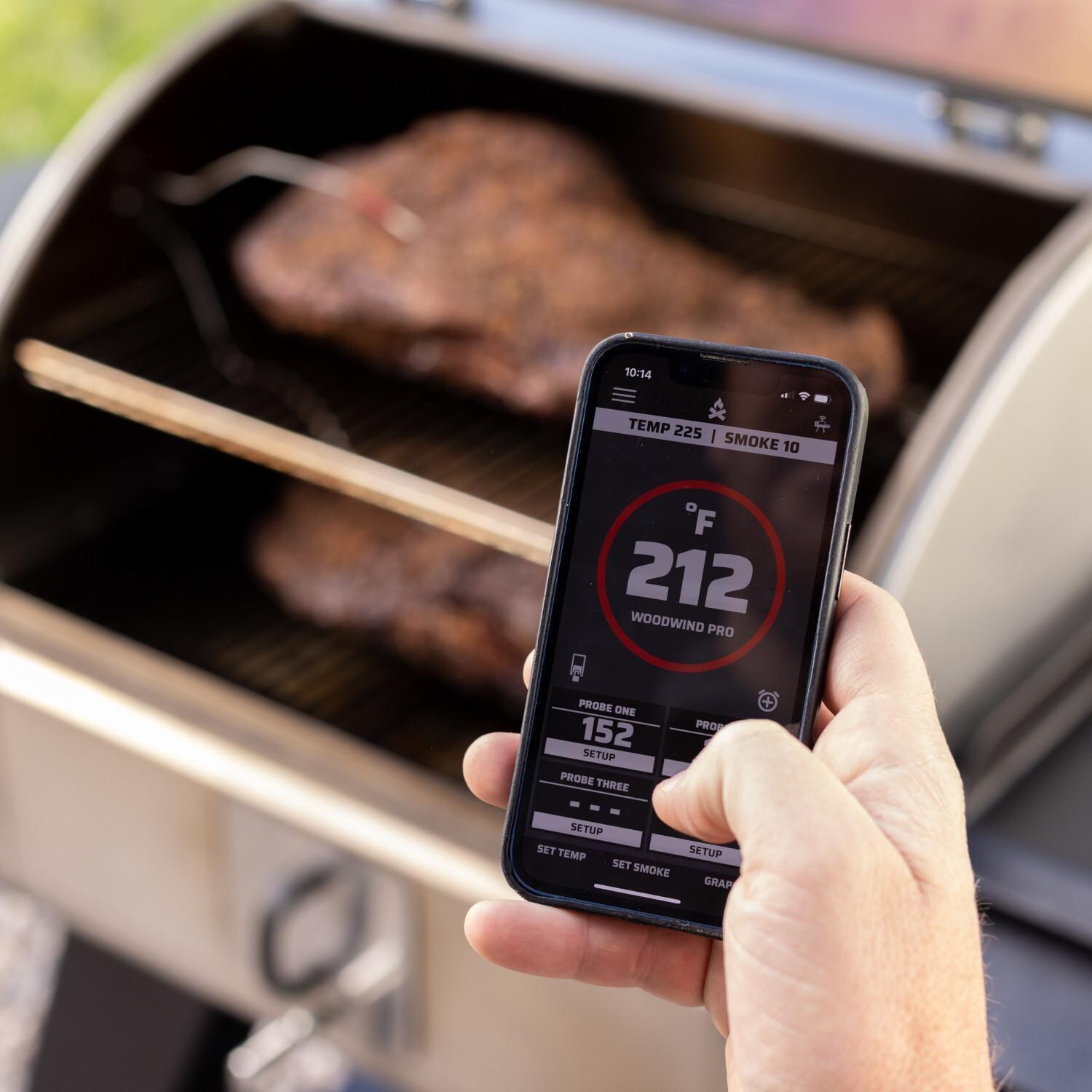 Camp Chef PG24WWSB0 Woodwind Pro WiFi 24 Inch Pellet Grill - Controls - Detail thumbnail
