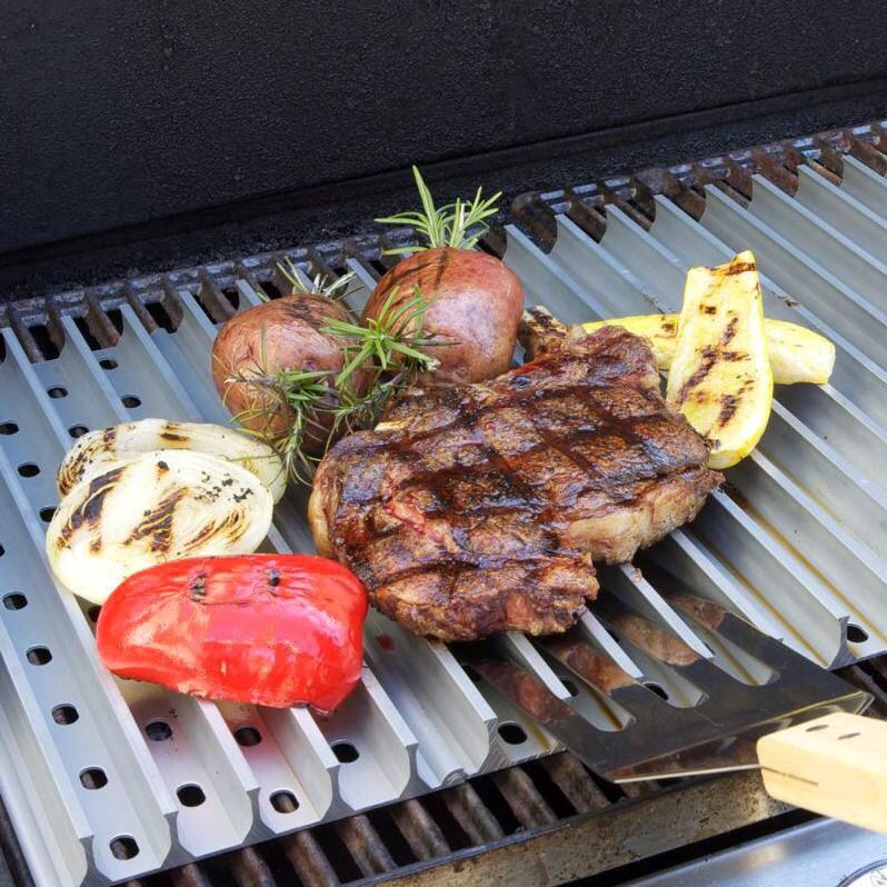 GrillGrate 19.25-Inch Inch Hard Anodized Aluminum Grill Surface Set thumbnail