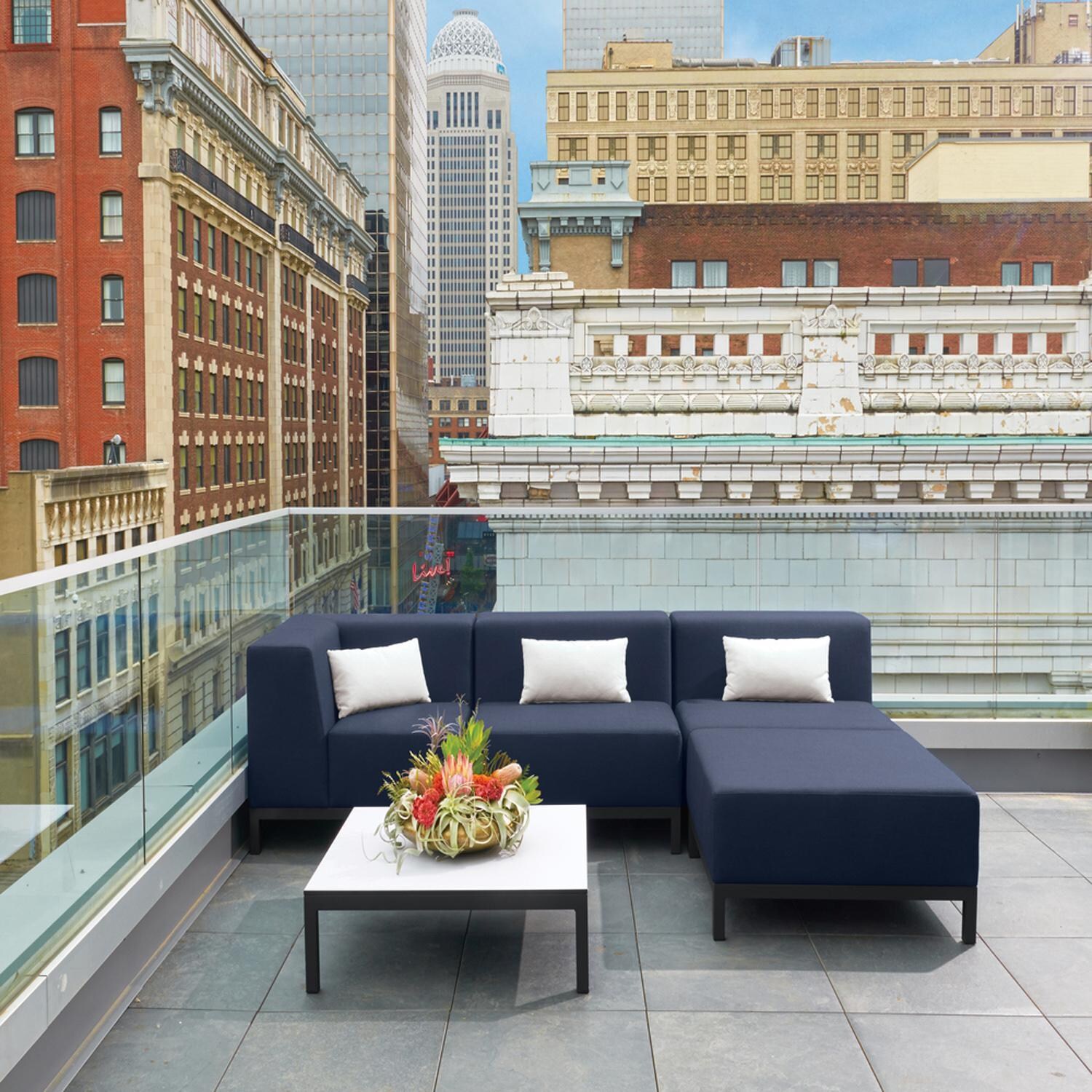 Koral 5 Pc Aluminum Seating Set in Carbon/Spectrum Indigo by Oxford Garden - Lifestyle thumbnail