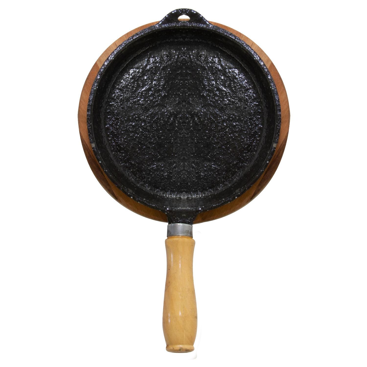 Nuke JACHAL 7-Inch Cast Iron Skillet - Wood handle And Eucalyptus Wood Trivet thumbnail