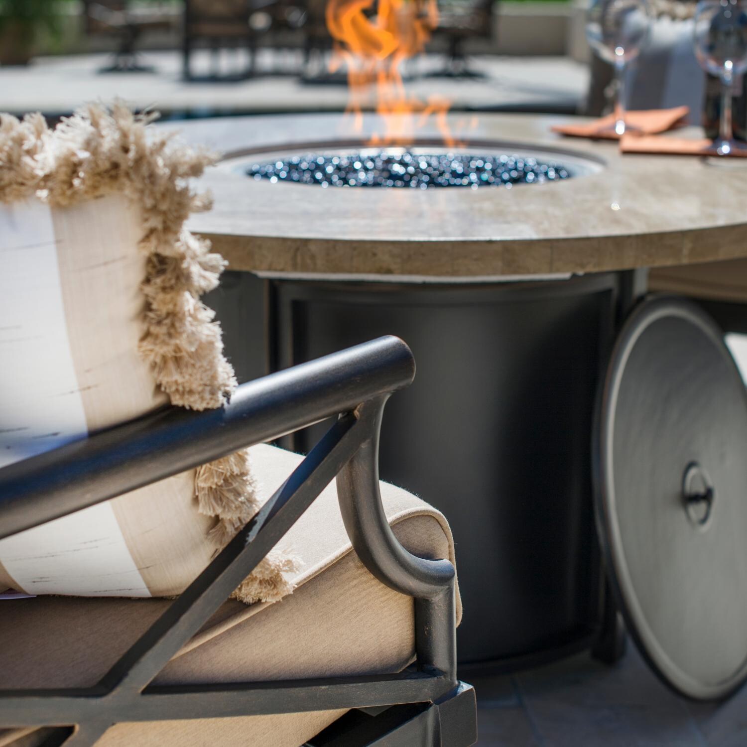 Laguna Aluminum Patio Fire Pit Conversation Set With Swivel Rockers thumbnail