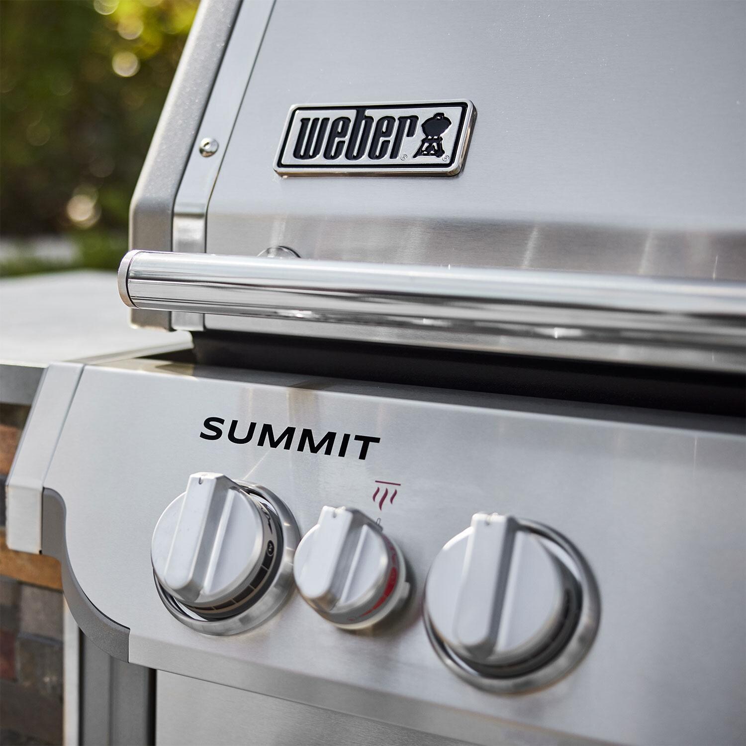 Weber Summit 1500043 SB38 S Built-In Natural Gas Grill - Logo - Detail thumbnail