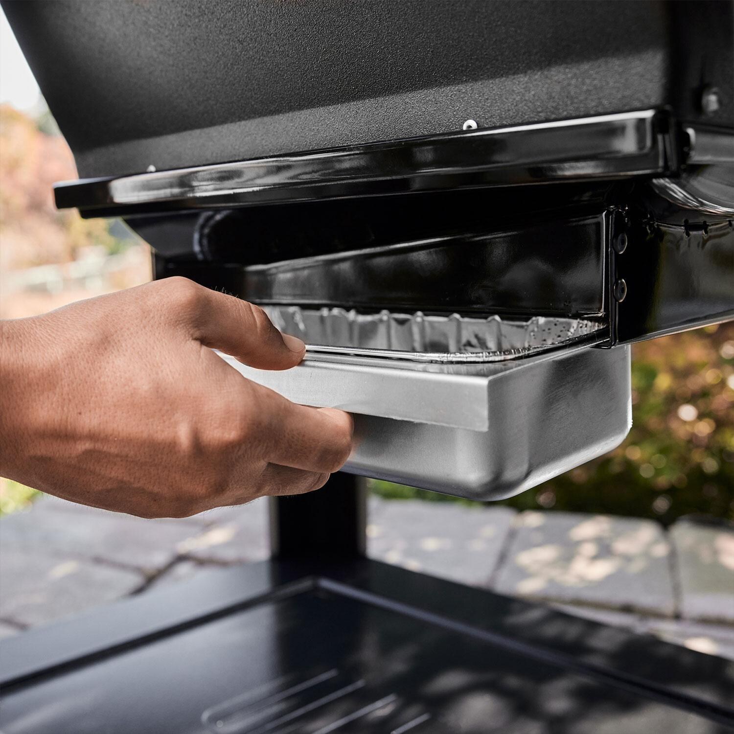Weber 1500120 Searwood 600 Porcelain Coated Steel Pellet Grill - Grease & Drip Tray - Lifestyle thumbnail