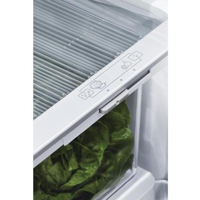 Fisher Paykel 20.1 Cu. Ft. Refrigerator - RF201ADUSX5 - Humidity Controls thumbnail