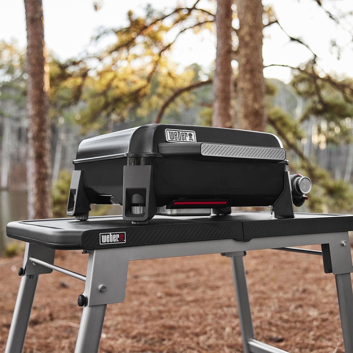 Weber Traveler 1500012 17-Inch Portable Griddle - Display - Lifestyle thumbnail