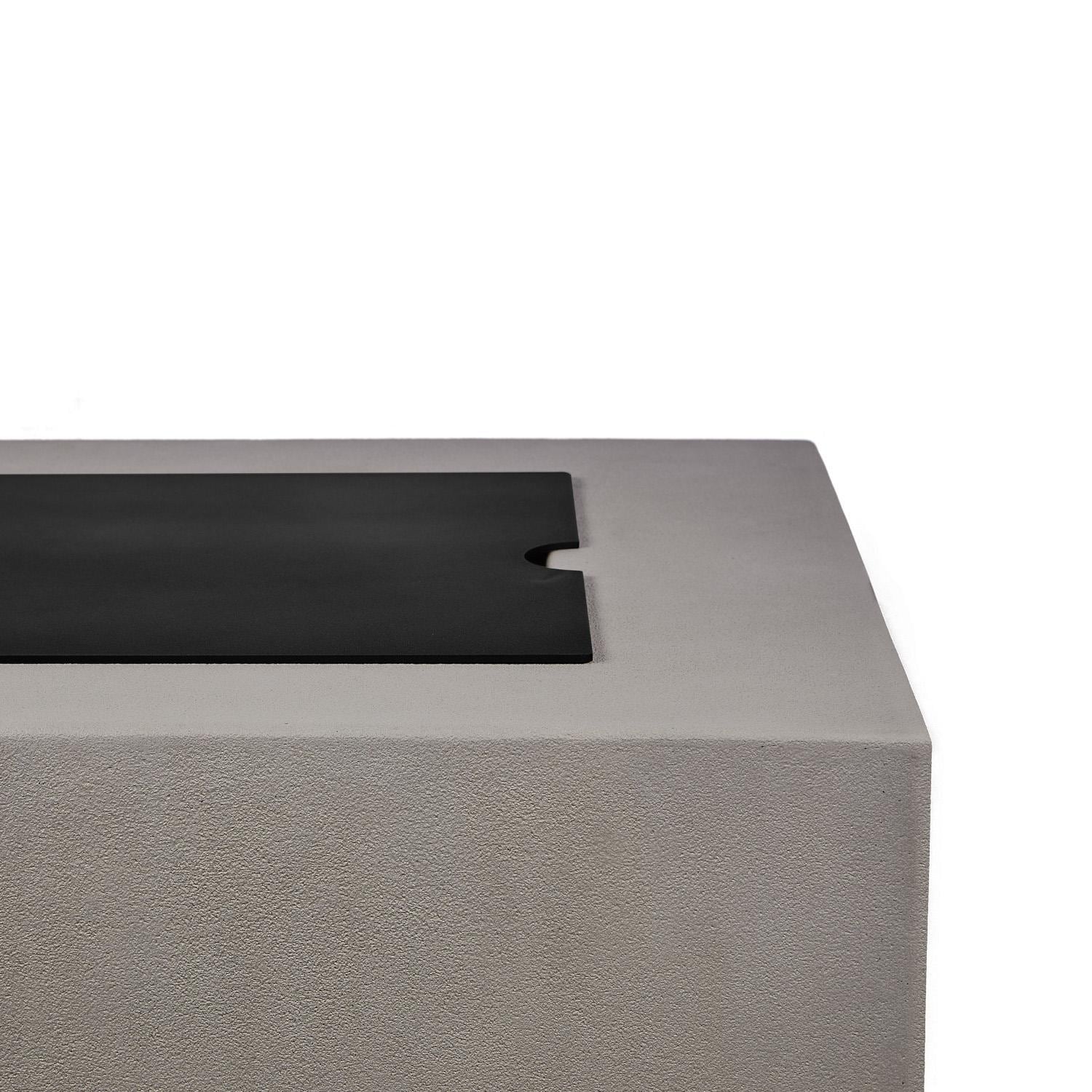 BBQGuys Signature 351-BK 15-Inch Rectangle Aluminum Fire Table Lid - Fits 60-Inch Olliewood Fire Tables - Black - Material - Detail thumbnail