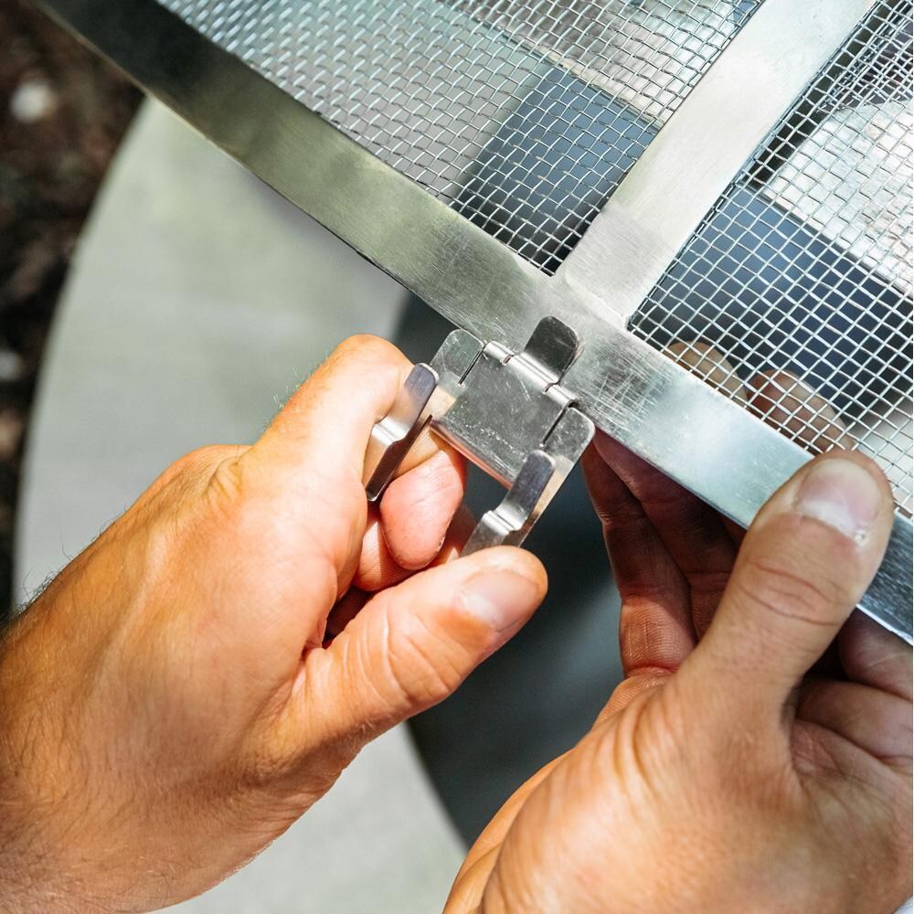 Breeo BR-SS24 X Series 24 Inch Stainless Steel Spark Screen - Clip - Detail thumbnail