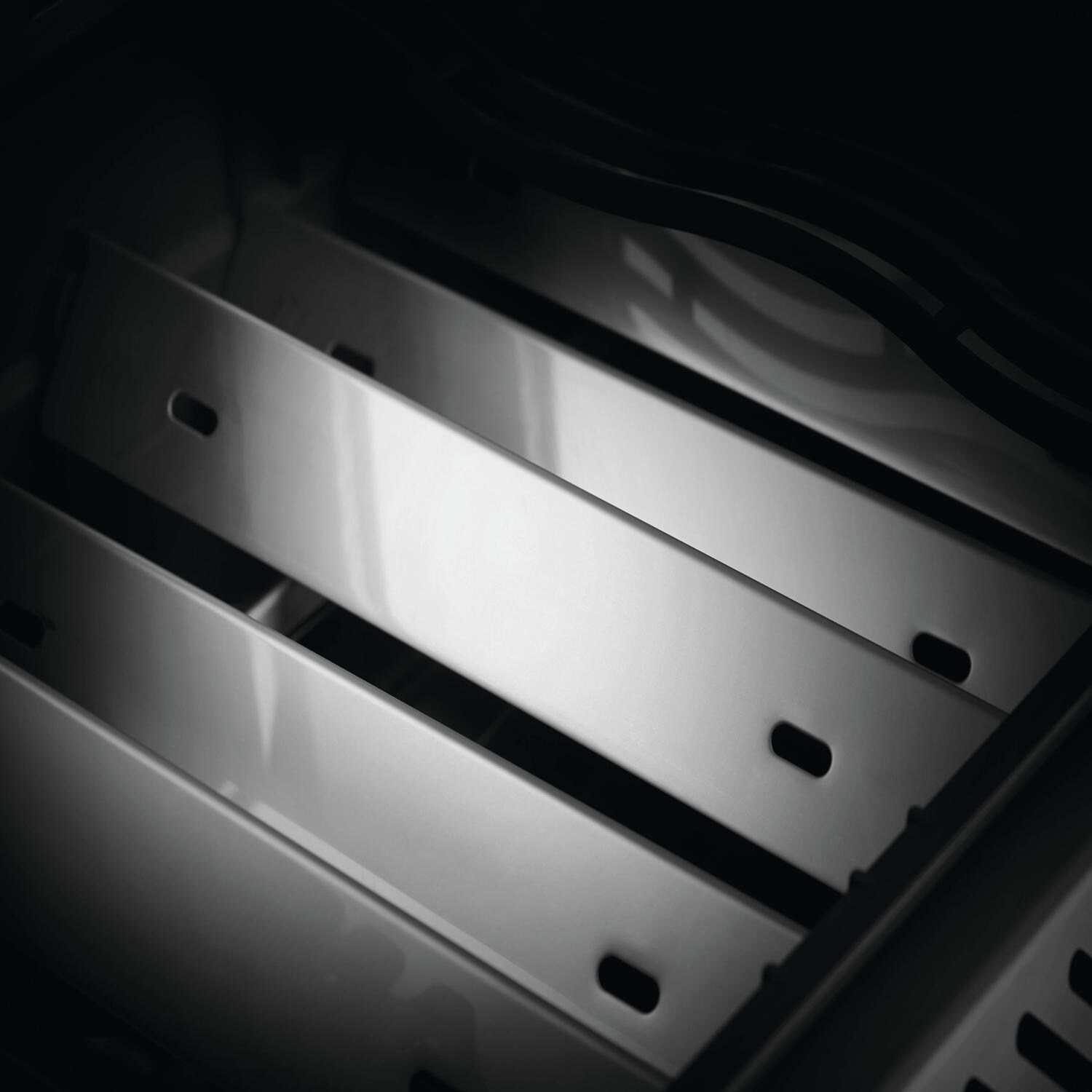 Napoleon Rogue 365 Propane Gas Grill - Black - R365PK-1 thumbnail