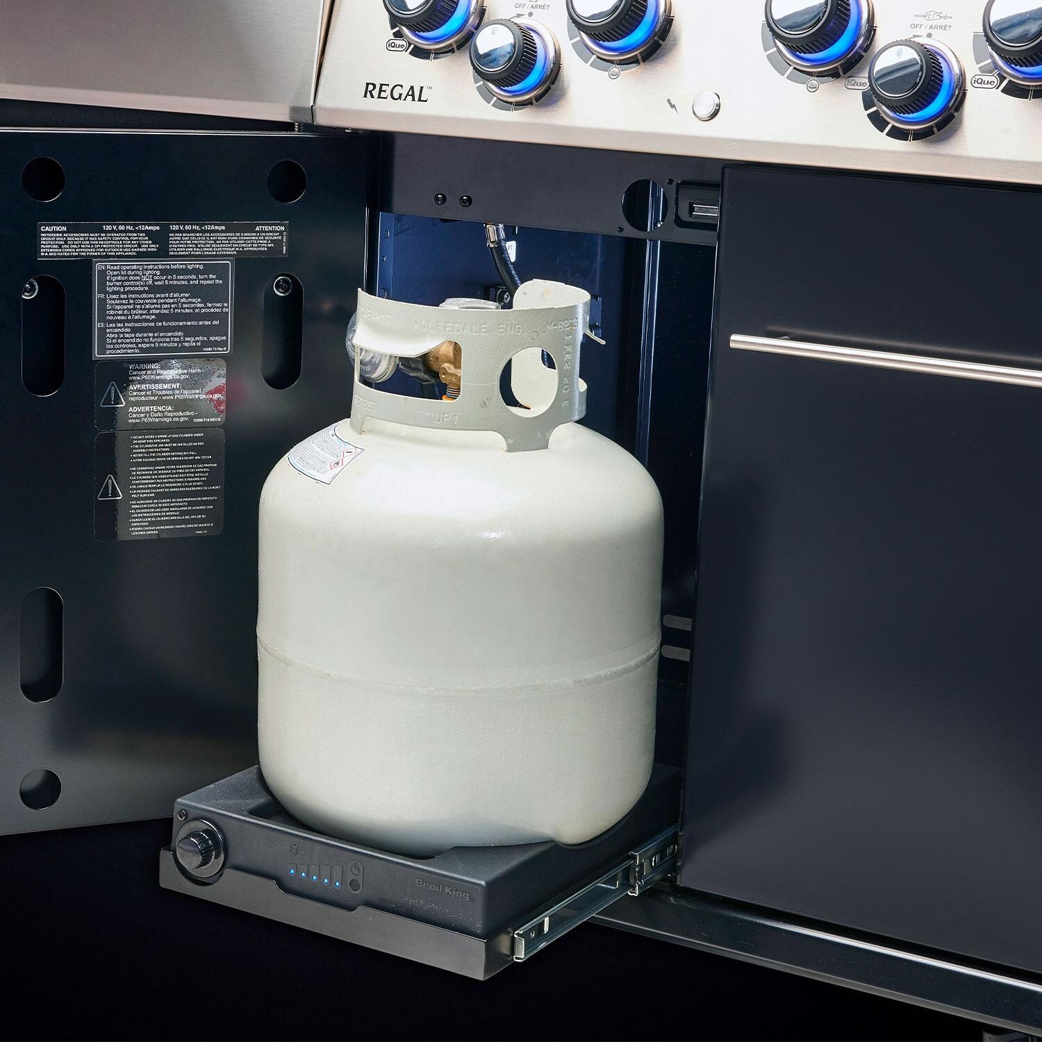 Broil King iQUE Smart Tank Scale - Propane Tank on Scale in Grill - Lifestyle thumbnail