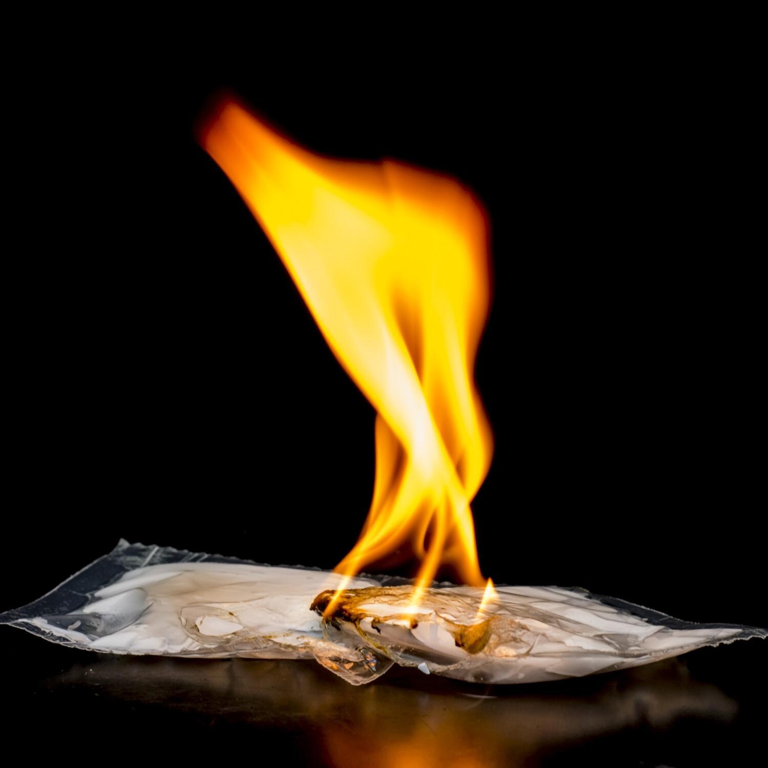 Keveri AFS Fire Starters - Flames - Lifestyle thumbnail