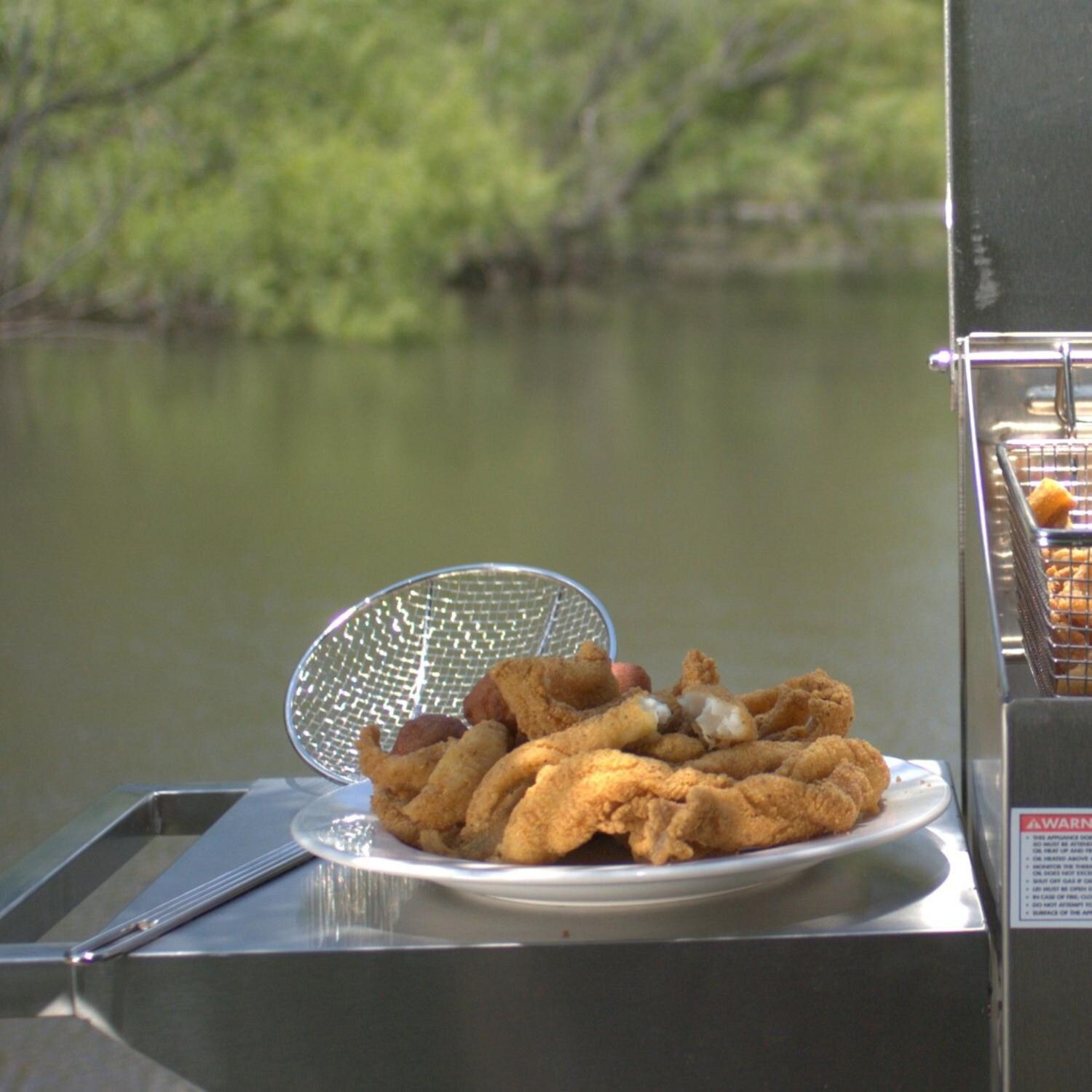 Bayou Classic 18 Inch Nickel-Plated Mesh Skimmer - 0186 - Fish Fry thumbnail