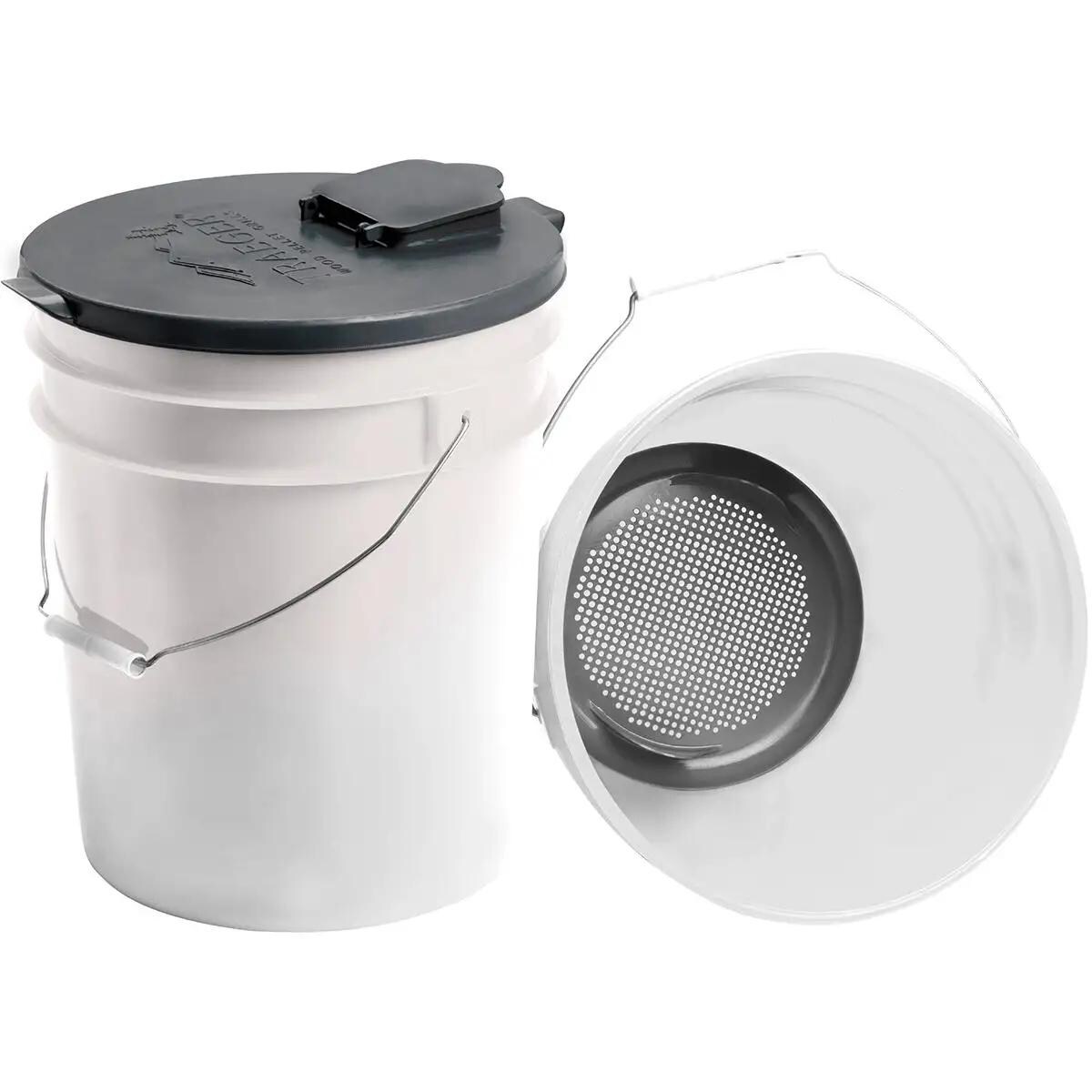 Traeger BAC370 Pellet Storage Lid & Filter Kit - Fits Most 5-Gallon Buckets (Bucket Shown Is Not Included) thumbnail