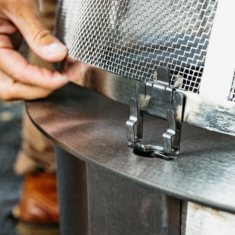 Breeo BR-SS24 X Series 24 Inch Stainless Steel Spark Screen - Clip Installed - Detail thumbnail