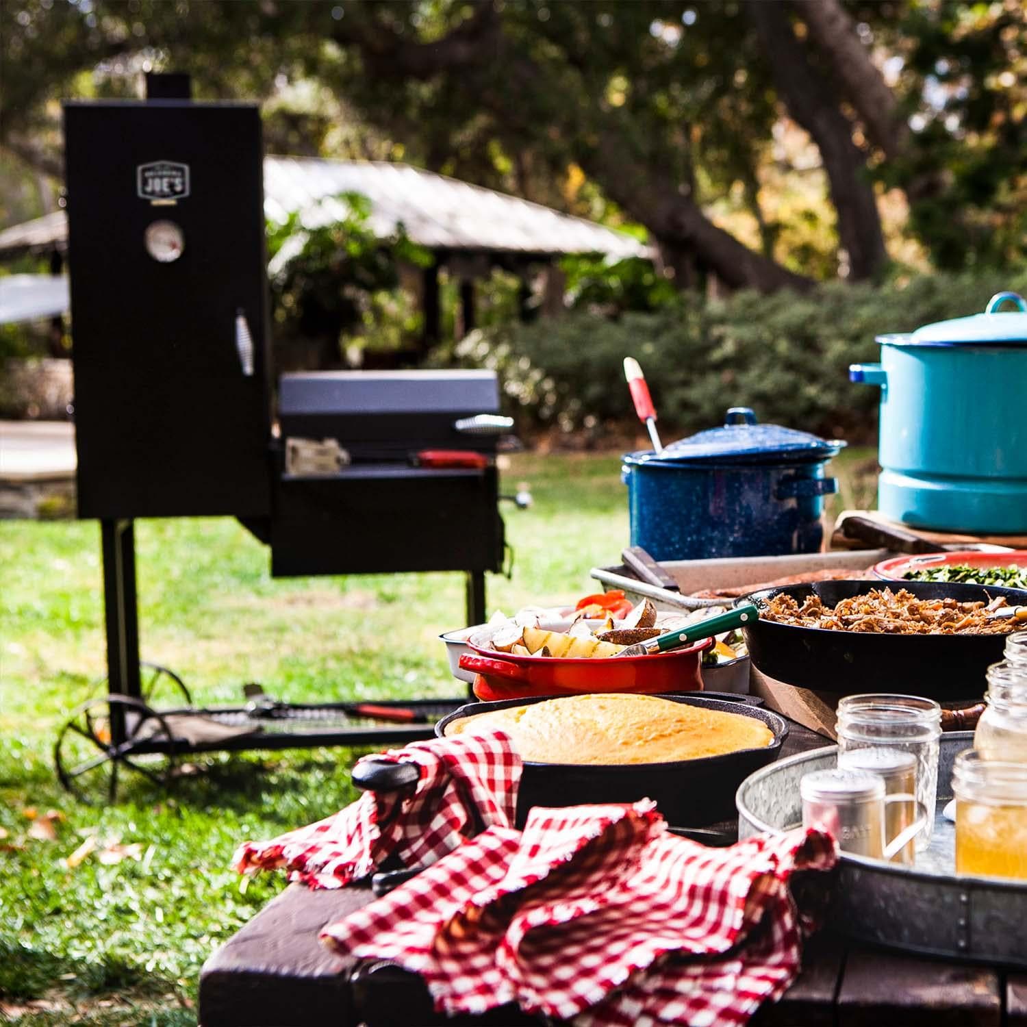 Oklahoma Joe's 16202020 Bandera Offset Smoker - Cookout - Lifestyle thumbnail