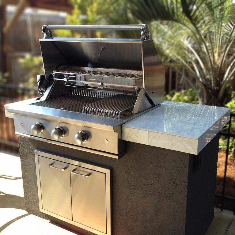 Caliber CrossFlame Silver Grill Installed Into BBQ Island thumbnail