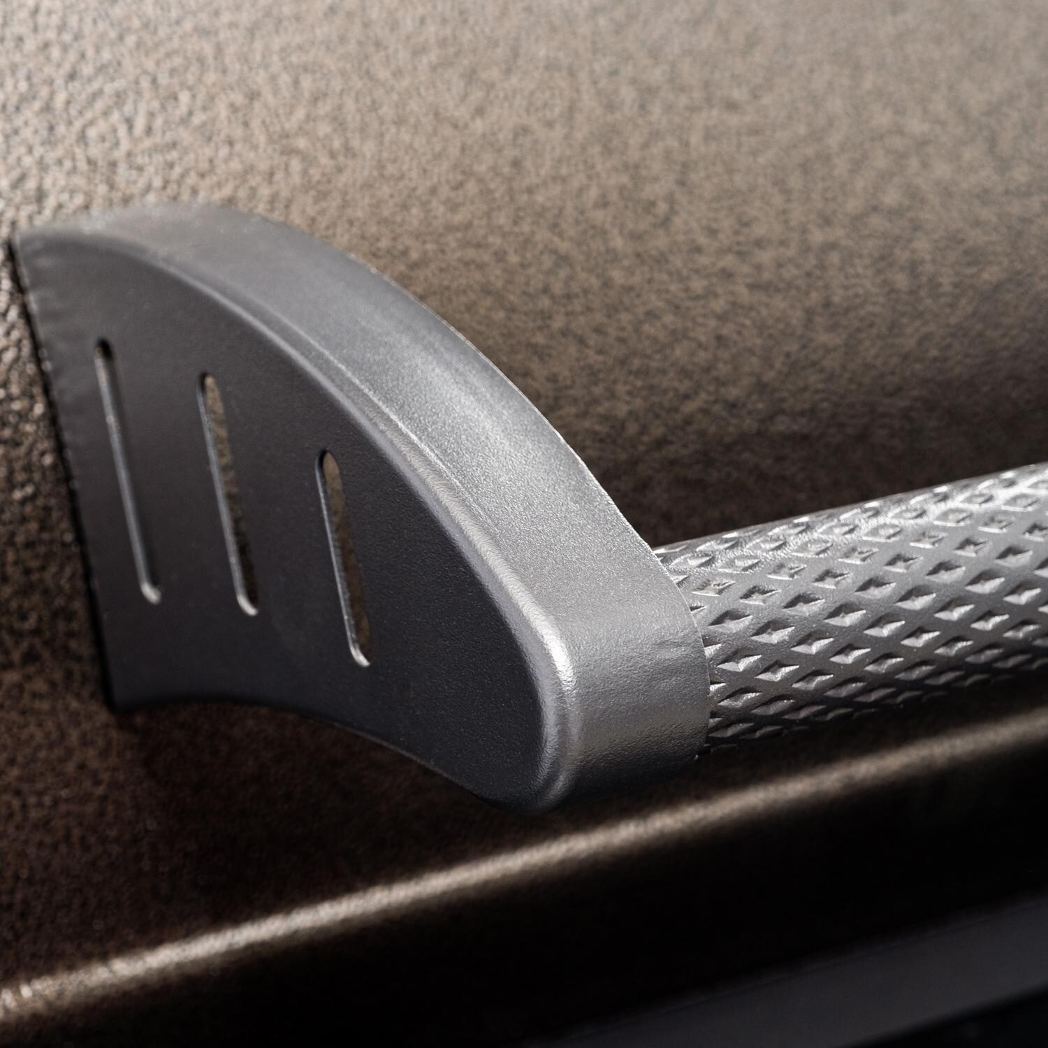 Victory BBQ-PG + BBQ-PG-CVR + BBQ-PLT20-HK + BBQ-PLT20-MQ + BBQ-PLT20-AP 35-Inch Wood Pellet Grill, Cover, & 20 Lb. Hardwood Pellets Ultimate Starter Pack - Handle Detail - Detail thumbnail