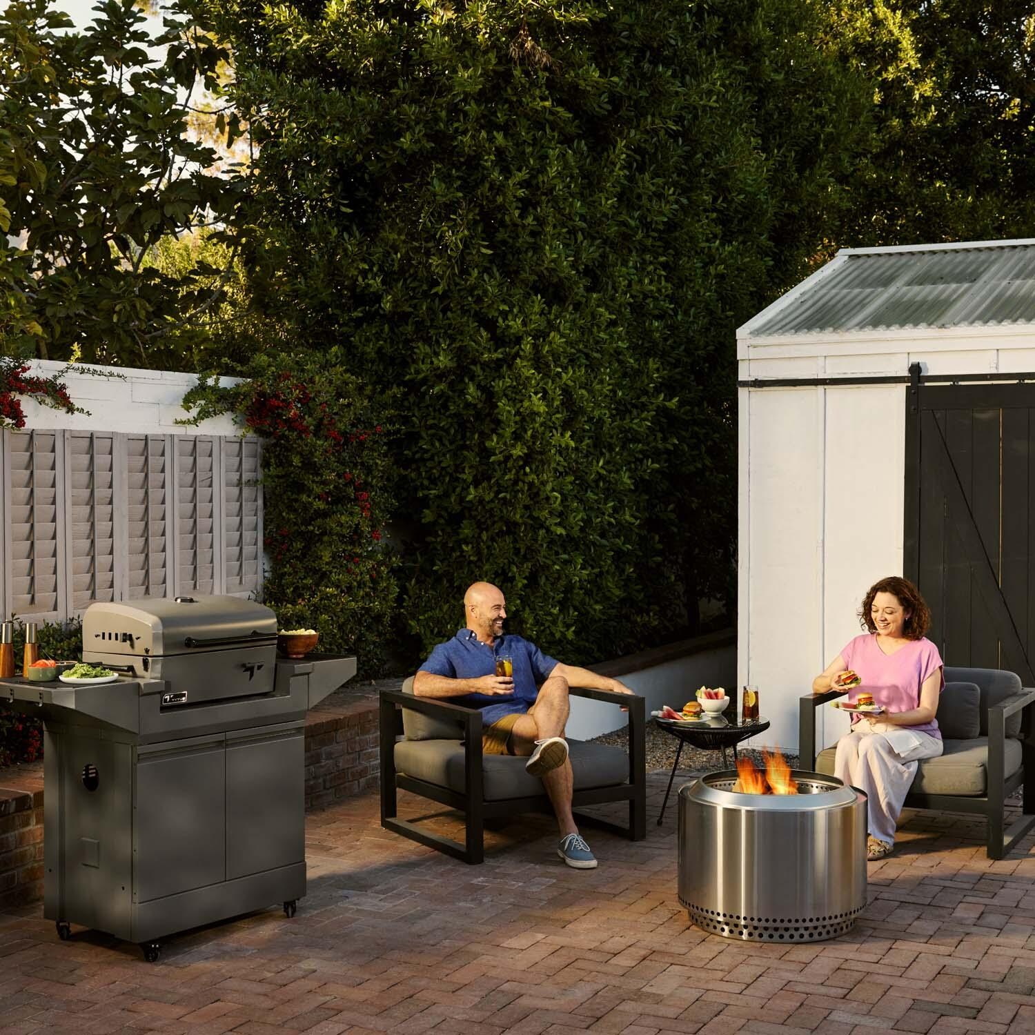 TYTUS TDT-CRT-CHAR Emberwood Charcoal Grill and Prep Cart - Eating w/ Family - Lifestyle thumbnail