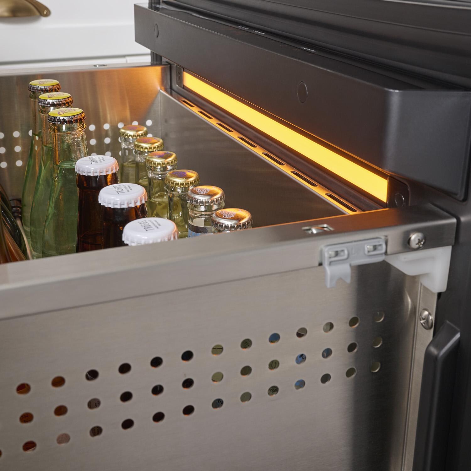 Zephyr PRRD24C2AS-OD Presrv 24-in 5.1 Cu. Ft. Dual Zone Outdoor Refrigerator Drawers - Amber Drawer Light - Detail thumbnail