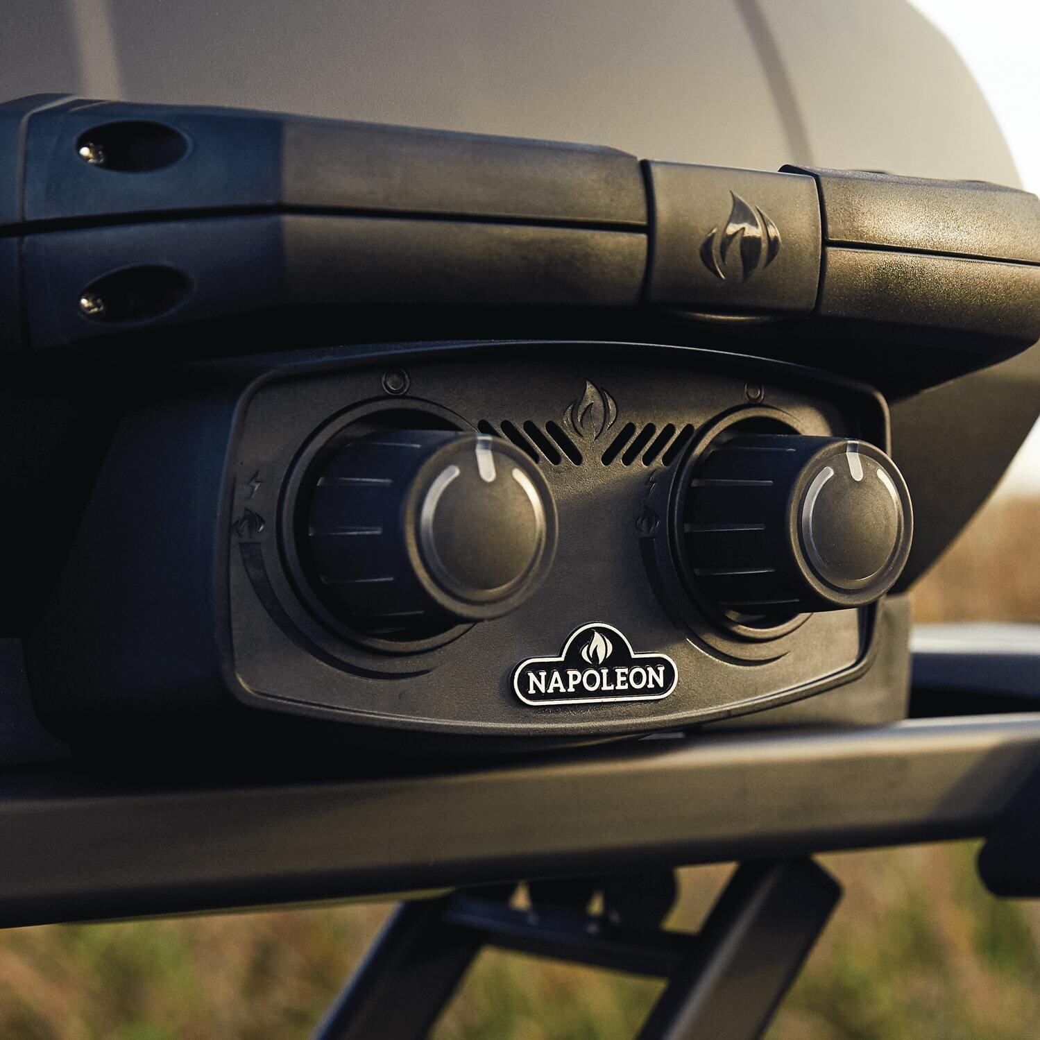 Napoleon PRO285X-MK-PHM Phantom TravelQ Pro 285X Portable Freestanding Propane Gas Grill - Matte Black - Control Panel Detail