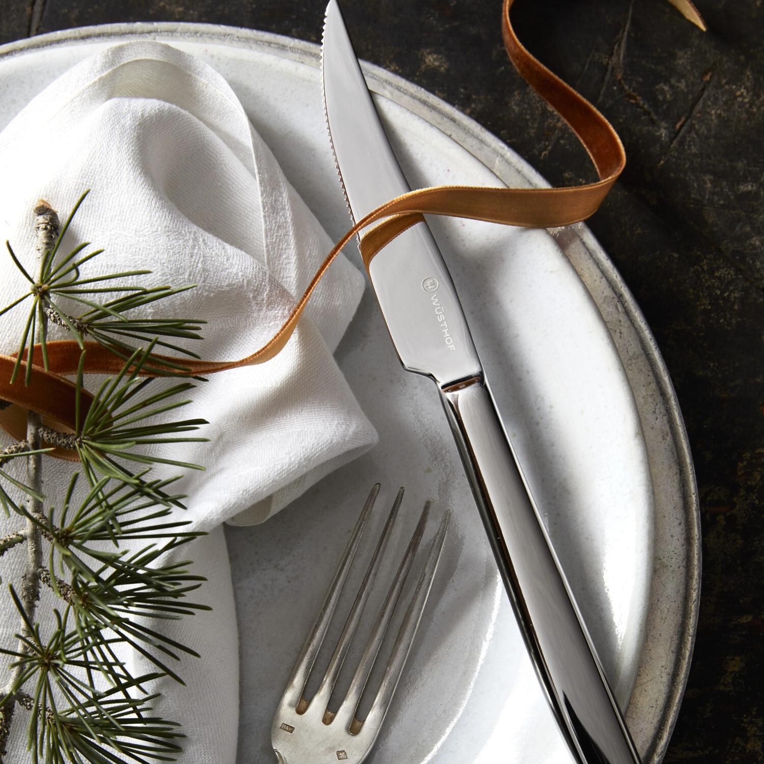 Wusthof 1069510803 8-Piece Stainless Steak Knife Set In Olivewood Chest - Lifestyle thumbnail