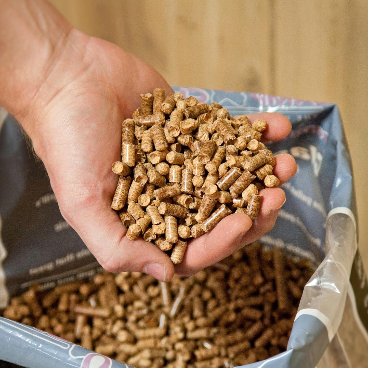 Camp Chef 20 Lb. Premium Hardwood Pellets - Pellet Detail thumbnail