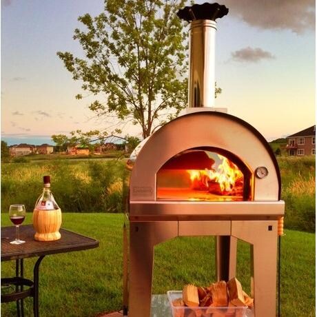 Forno Tuscano Margherita Oven in Use thumbnail