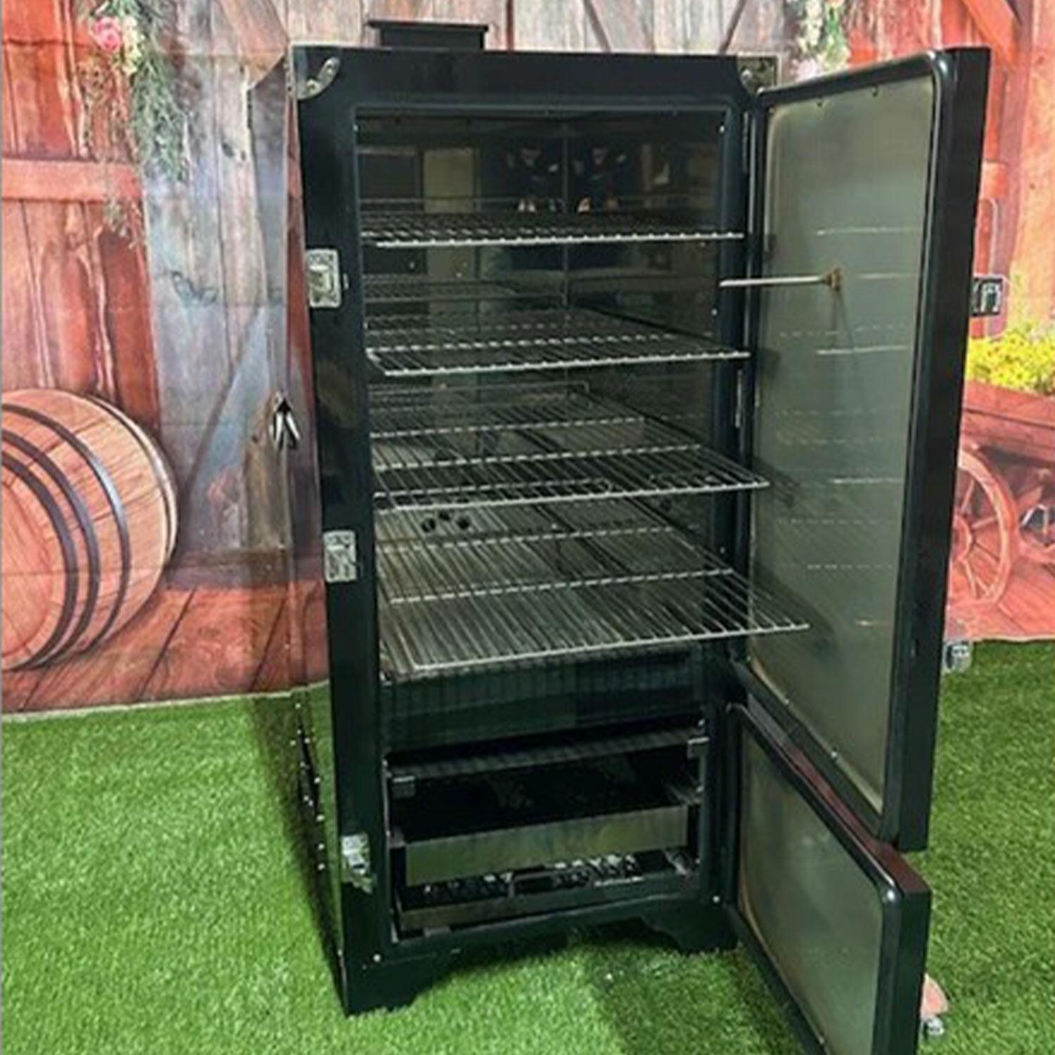 Backwoods G3 PARTY Chubby G3 Party Smoker - Interior - Lifestyle thumbnail