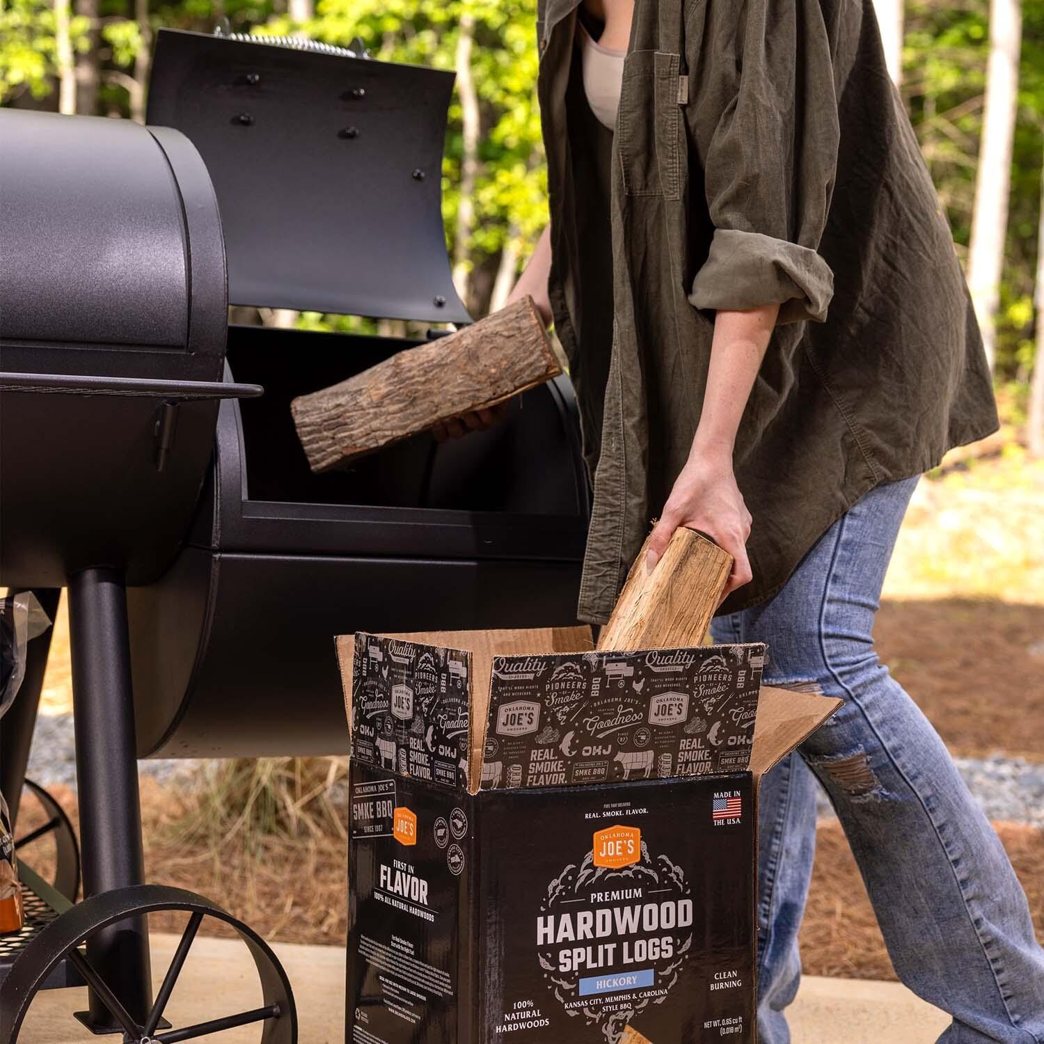 Oklahoma Joe's Natural Hickory Wood Splits - 0.65 Cu. Ft. - Lifestyle thumbnail