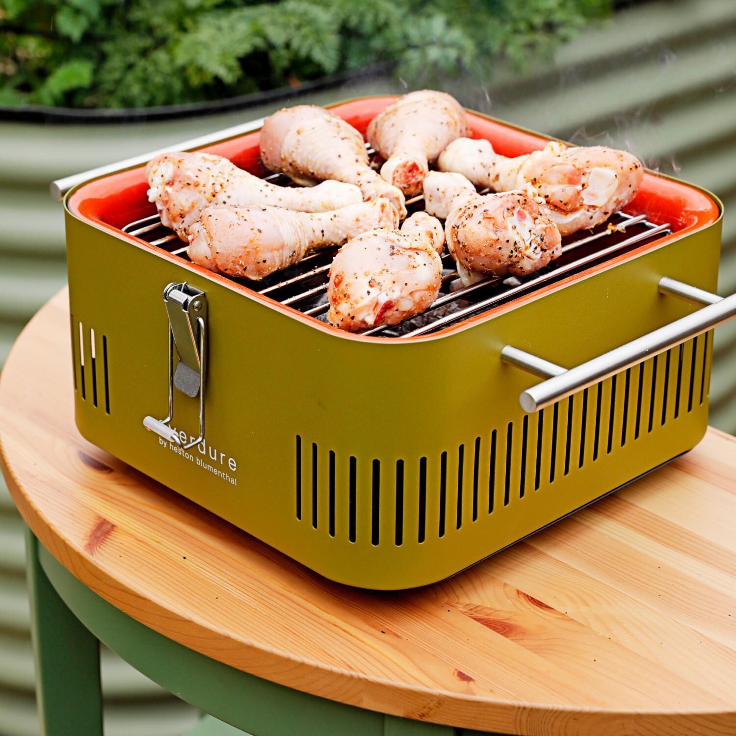 Everdure HBCUBEKUS CUBE 17-Inch Portable Charcoal Grill - Chicken - Lifestyle thumbnail