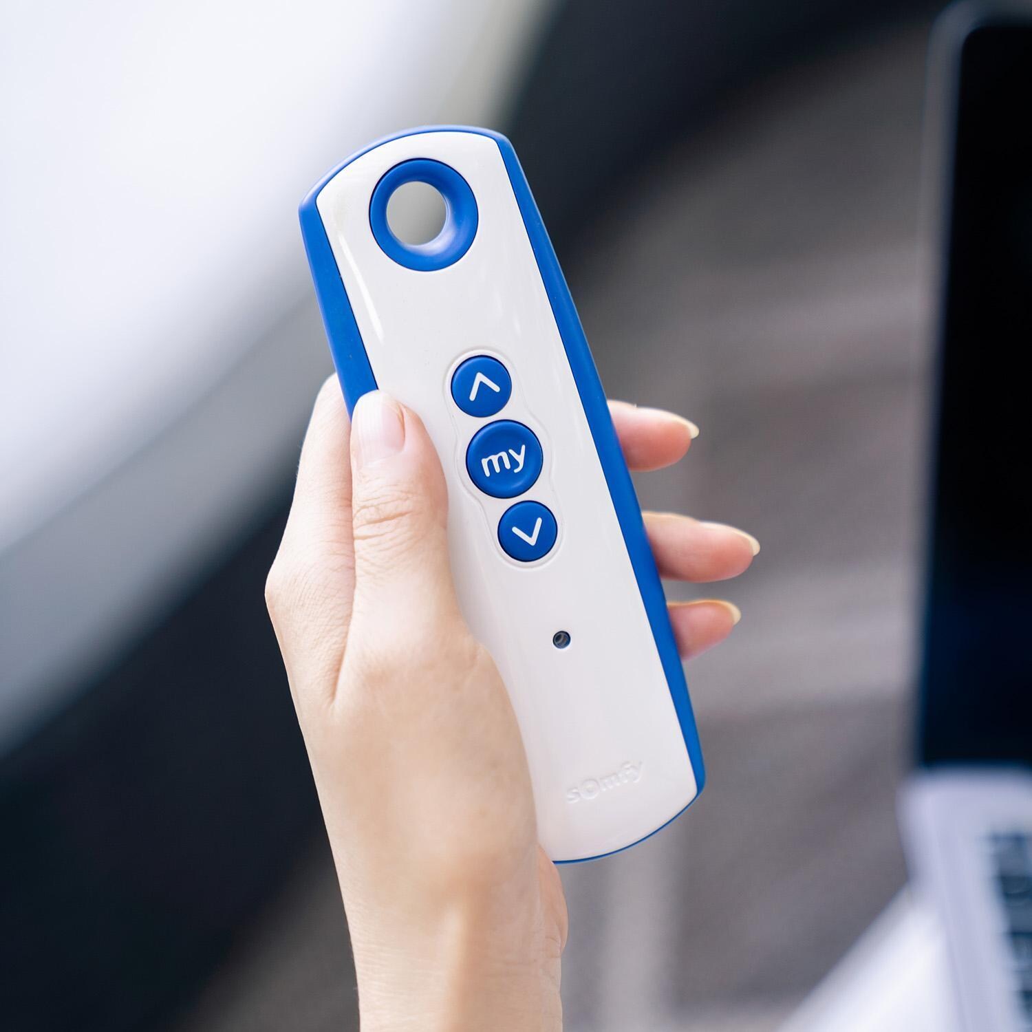 10 - x10 - Cabana in Aspen w/ Corbels & Walnut Louvers by Lakeview Outdoor Designs - Remote - Detail thumbnail