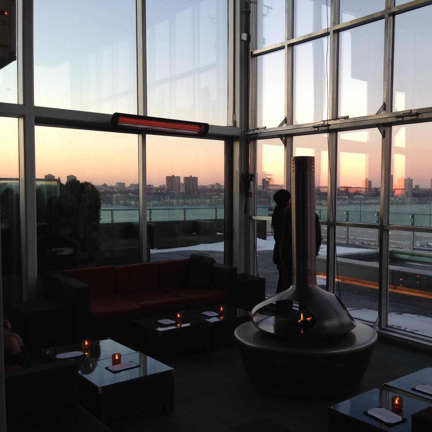 Bromic Tungsten 3000W Smart-Heat Infrared Electric Patio Heater - Commercial Outdoor Seating thumbnail