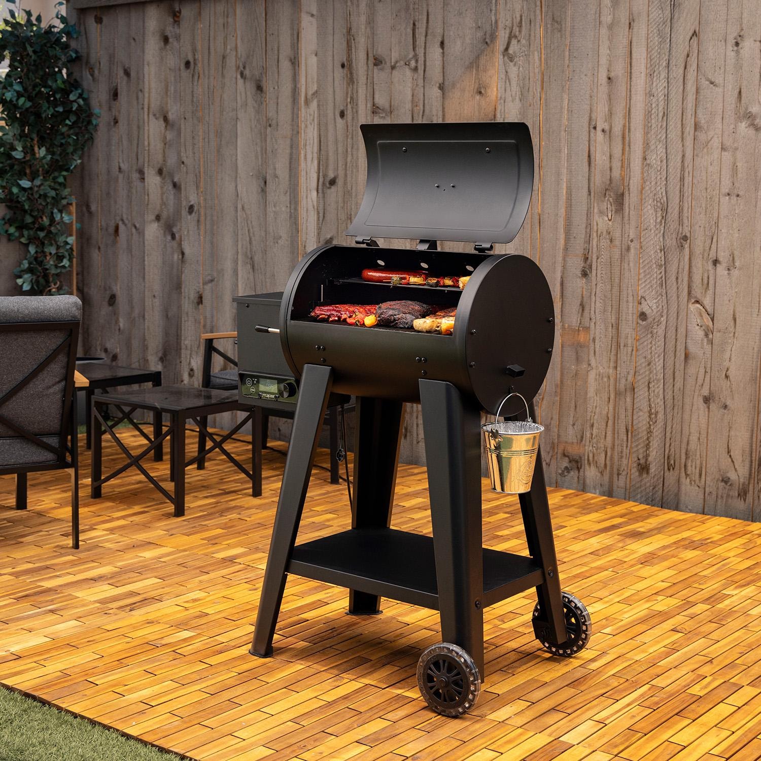 Pit Boss 500FB2 Pellet Grill - Matte Black - 11086 : BBQGuys