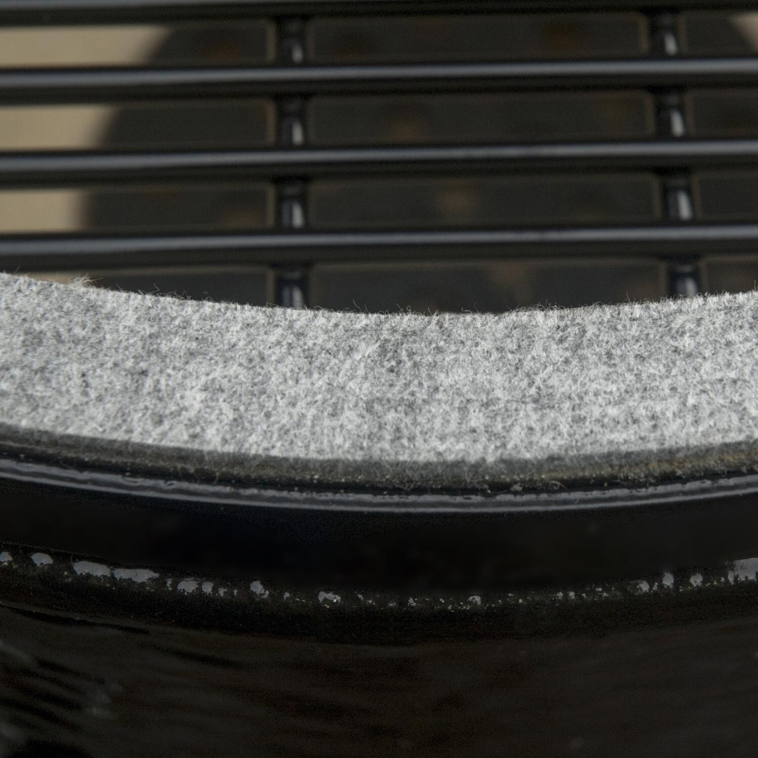 Primo Oval Junior and Round Large Replacement Gasket Kit - Close-Up Installed thumbnail