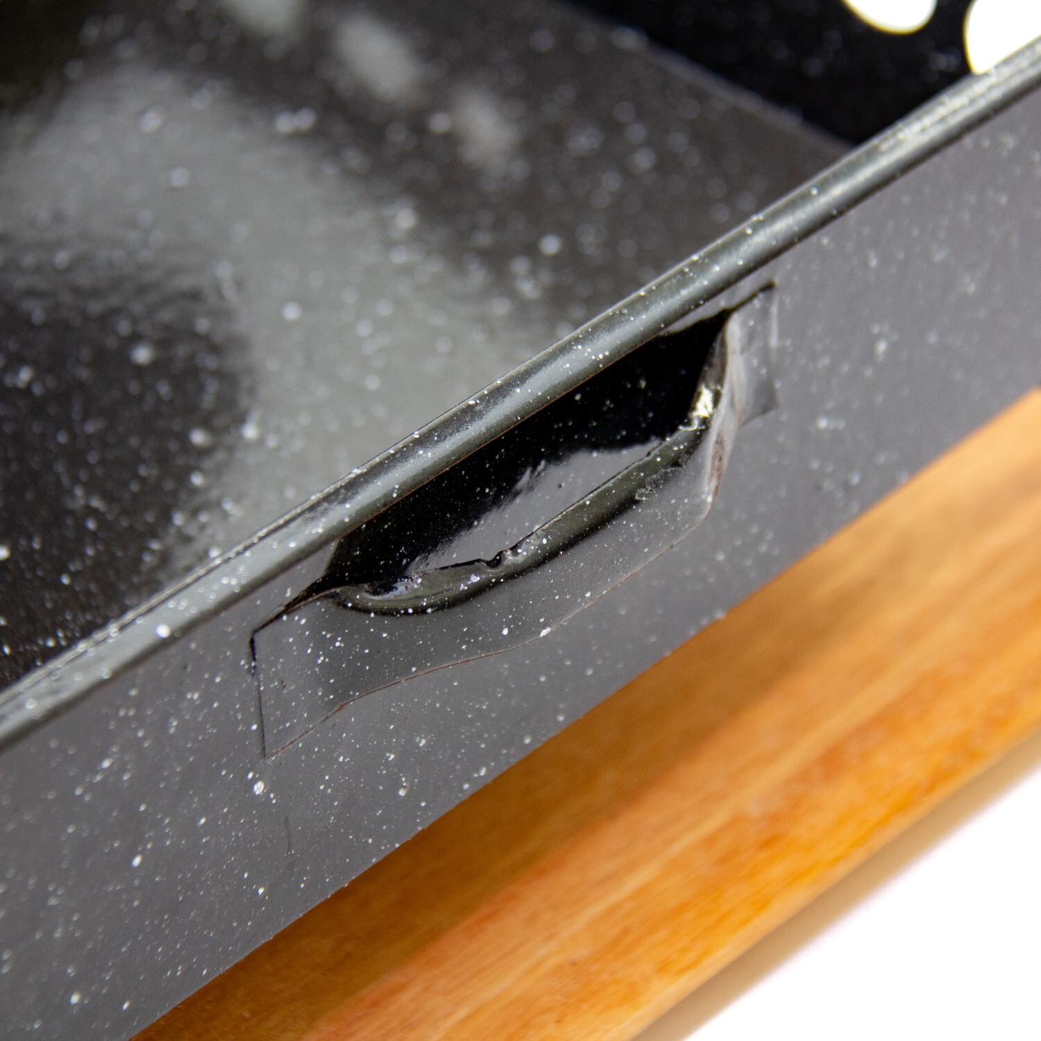 Nuke PILCOMAYO 13-Inch Tabletop Food Warmer - Handle Detail thumbnail