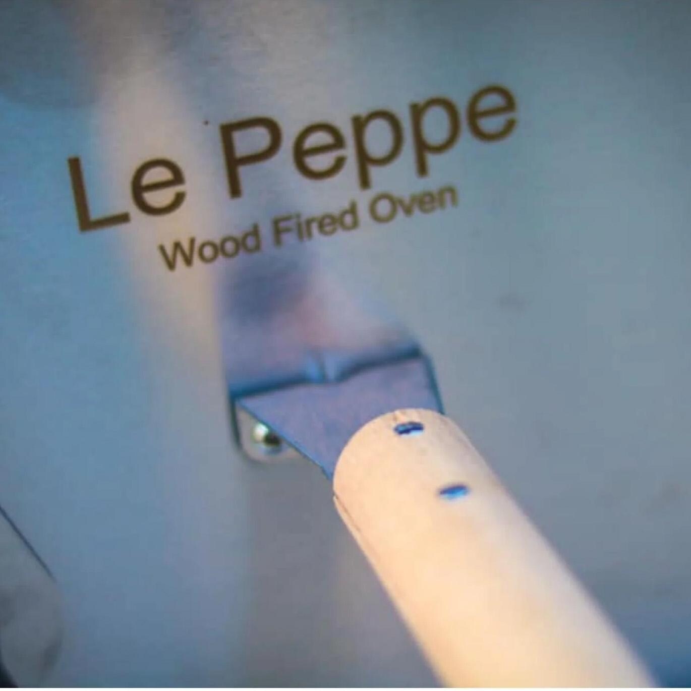 WPPO WKE-01-BLK Le Peppe Portable Eco Wood-Fired Oven w/ Deluxe Peel - Black - Door - Detail thumbnail