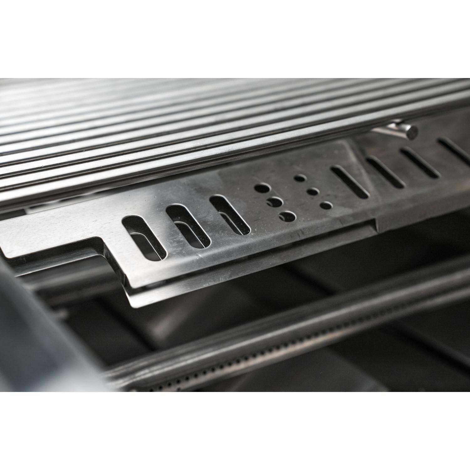 Mont Alpi - MAi805-BSS90FC - Deluxe 90 Degree Propane Gas Island Grill W/ Refrigerator Cabinet, Infrared Side Burner, & Rotisserie Kit - Black Stainless Steel - Burner Tube - Detail