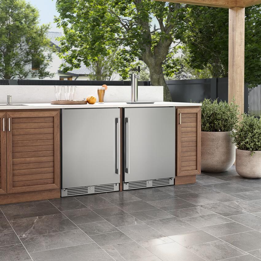 Zephyr PRKB24C01AS-OD Presrv 24-Inch Outdoor Kegerator & Beverage Cooler Double Tap on Rolling Casters w/Line Cleaning Kit thumbnail