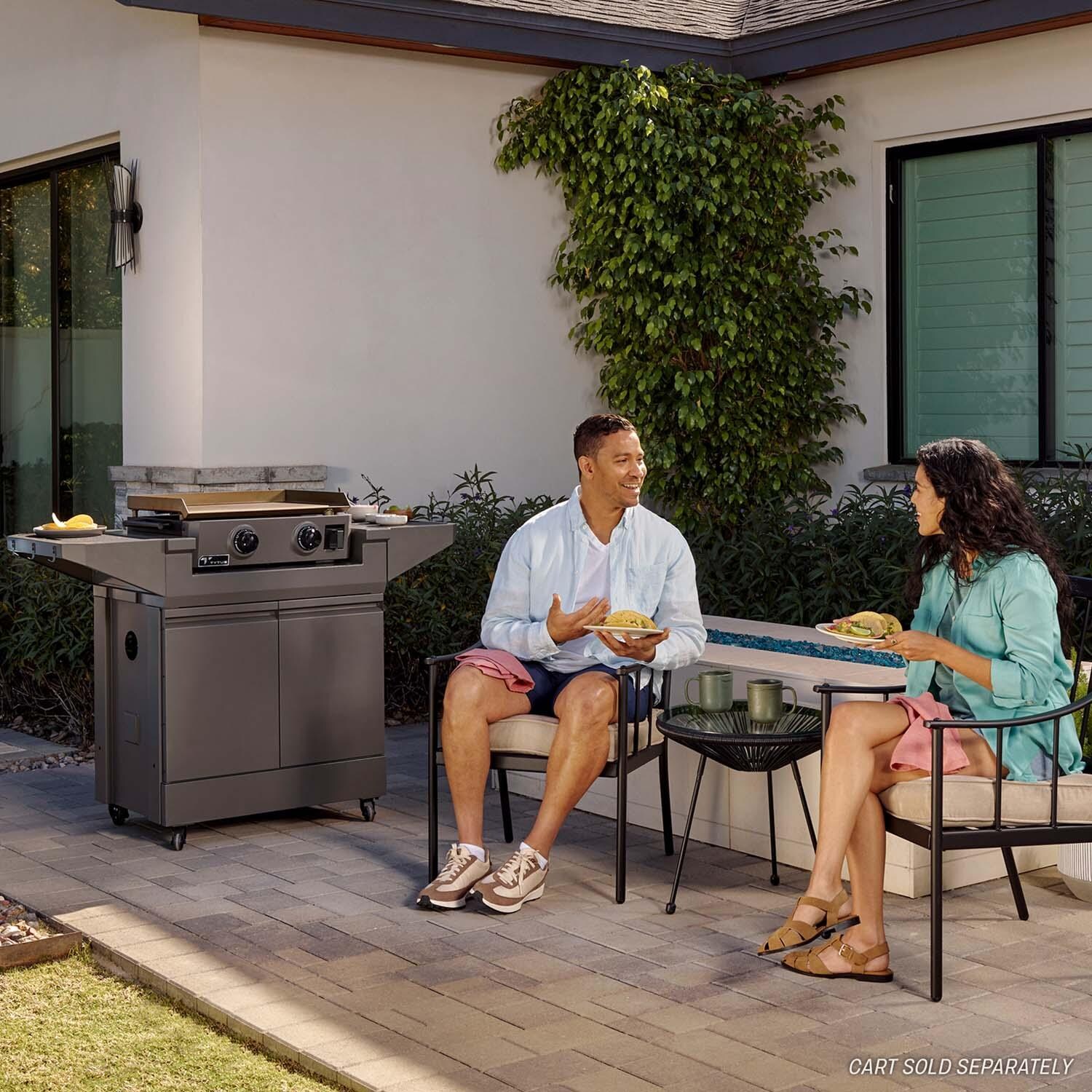 TYTUS TDT-GHS-GGRD Emberwood Propane Gas Griddle - Eating w/ Family - Lifestyle thumbnail