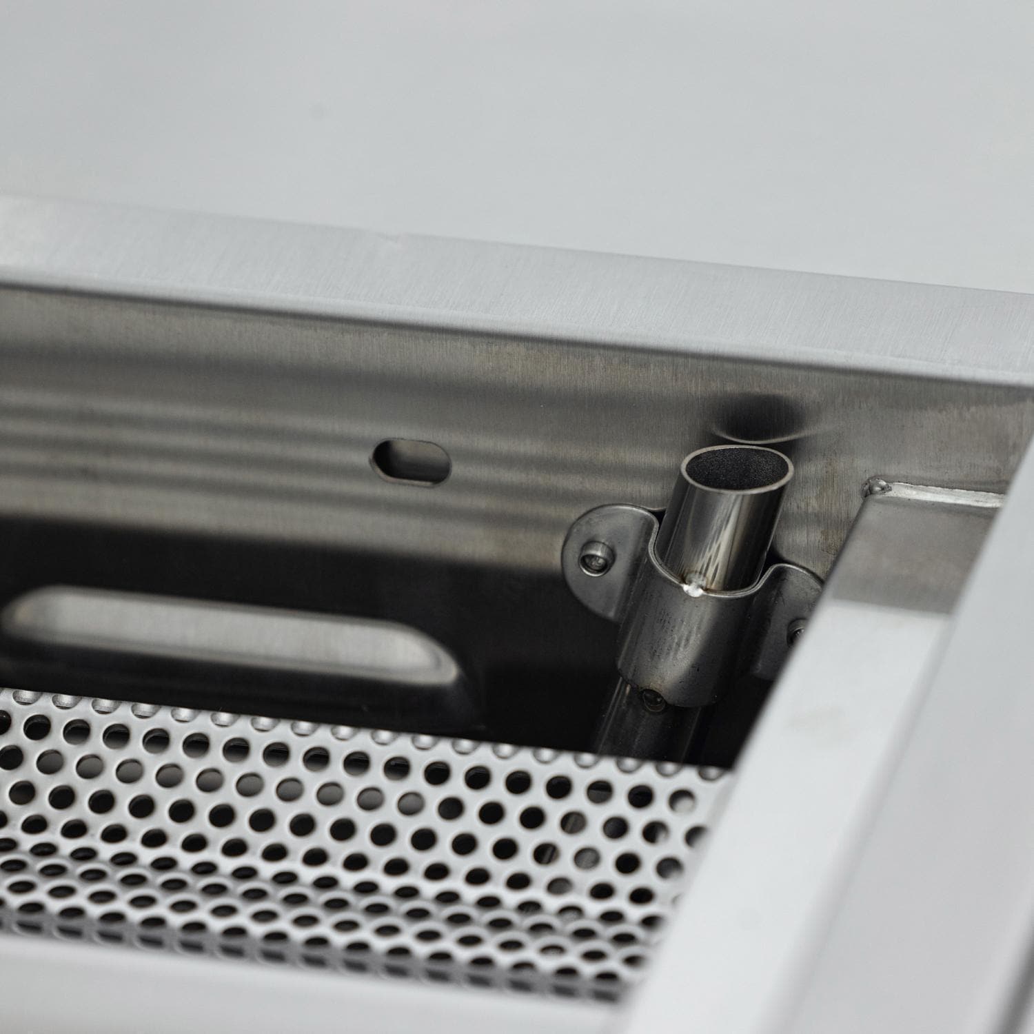 Blaze BLZ-5LTEPRO-NG Natural Gas Grill - Flash Tube Backup Ignition - Detail thumbnail