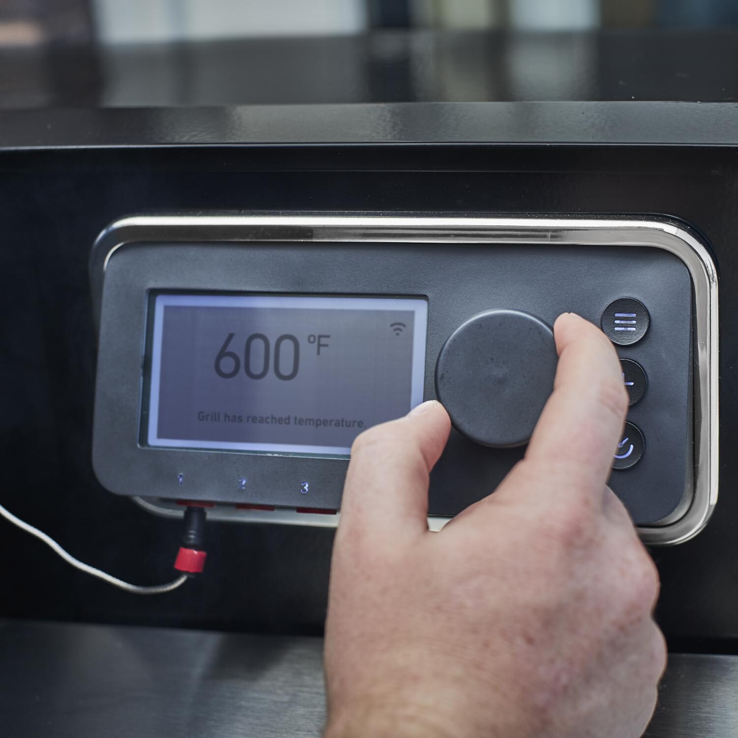 Weber - 23510201 - SmokeFire EX6 Gen 2 36-Inch Wi-Fi Enabled Wood Fired Pellet Grill - Dialing In Temperature thumbnail