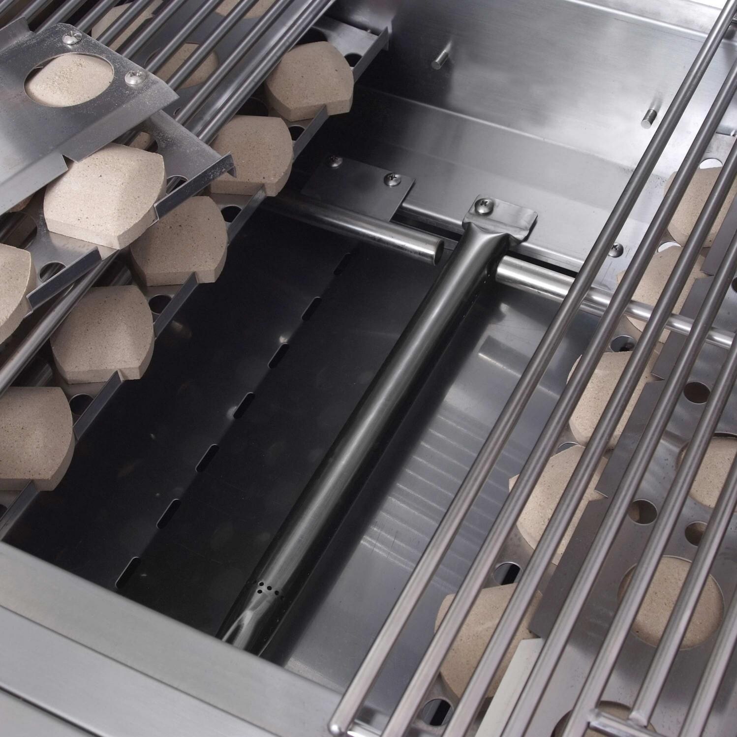 RCS Premier Series RJC32ACK 32-Inch 4-Burner Natural Gas Grill With Rear Infrared Burner - Burner View thumbnail