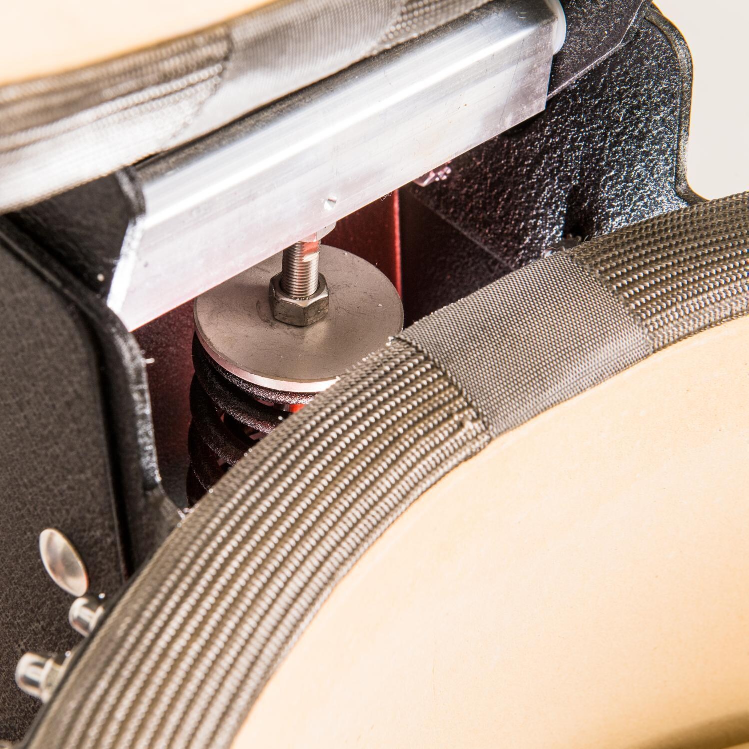 Kamado Joe Classic III 18-in Ceramic Kamado Grill Bundle - Air Lift Hinge - Detail thumbnail