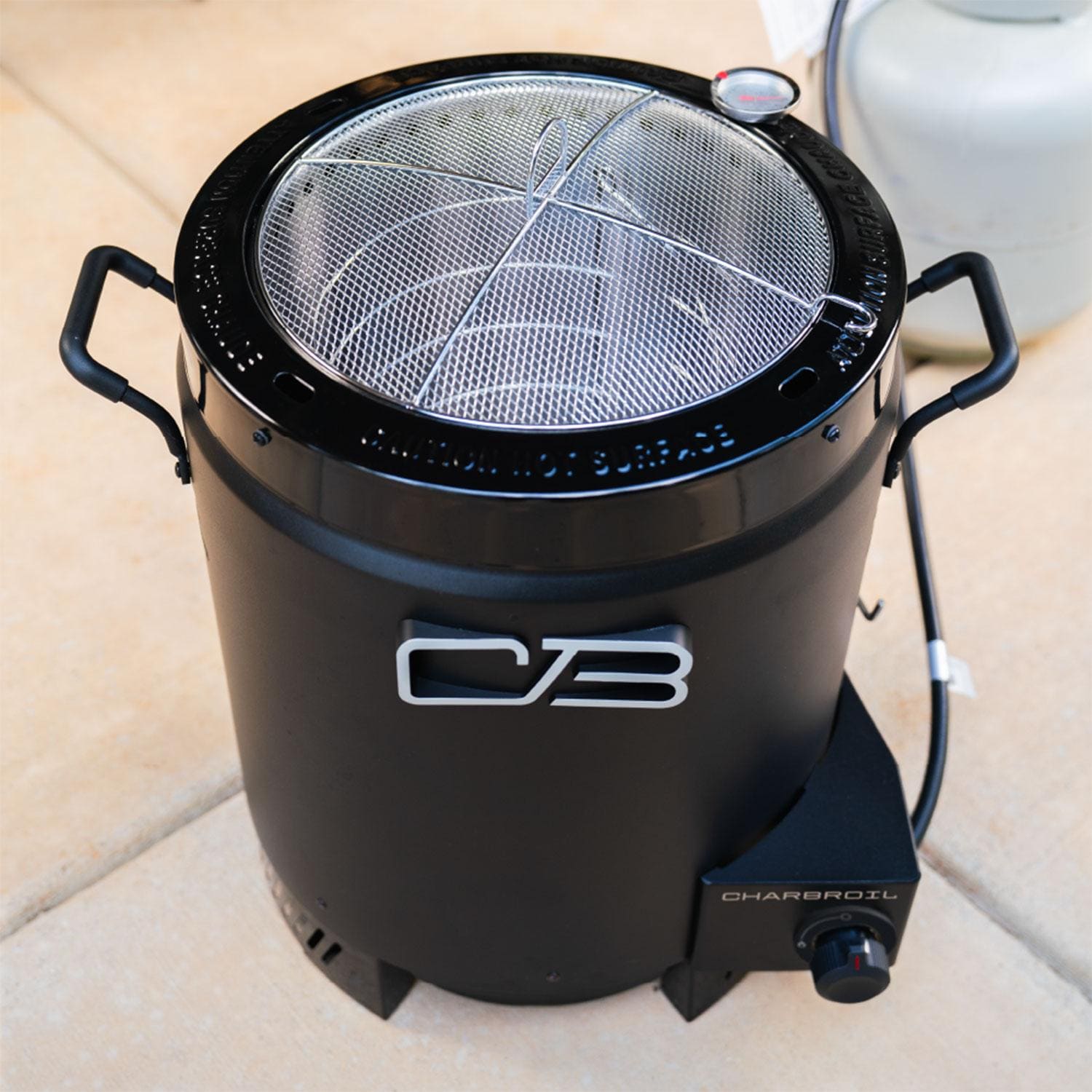 Charbroil 24102165 The Big Easy Outdoor Air Fryer - Basket Insert w/ Cover On - Overhead View - Detail thumbnail