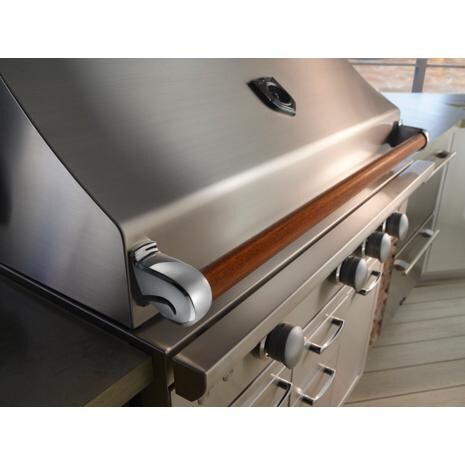 Caliber CrossFlame Pro Gas Grill - Lifestyle View thumbnail