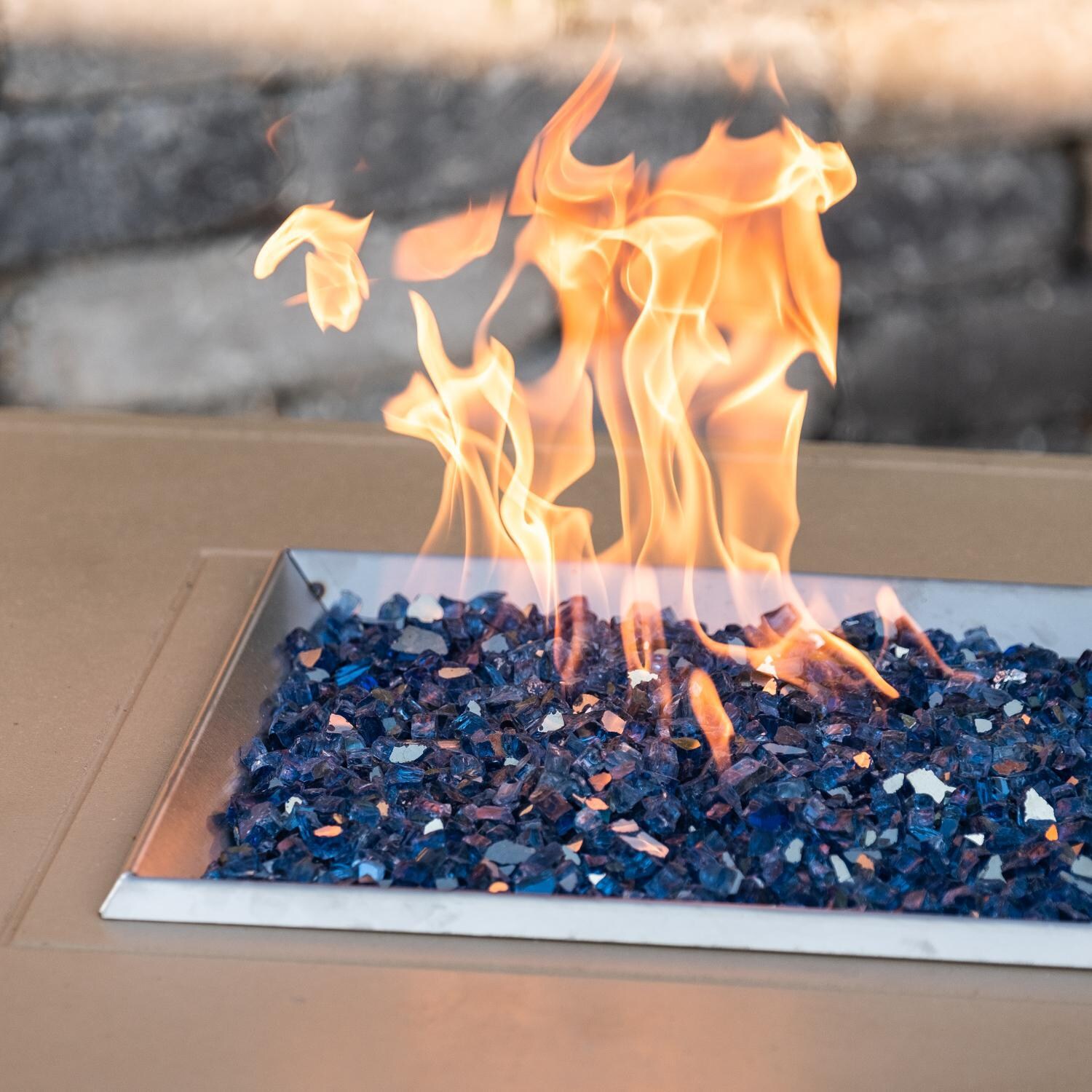 American Fyre Designs 640-CB-11-V2NC Cosmopolitan 36-Inch Square Natural Gas Firetable - Cafe Blanco - Burner Close-Up thumbnail