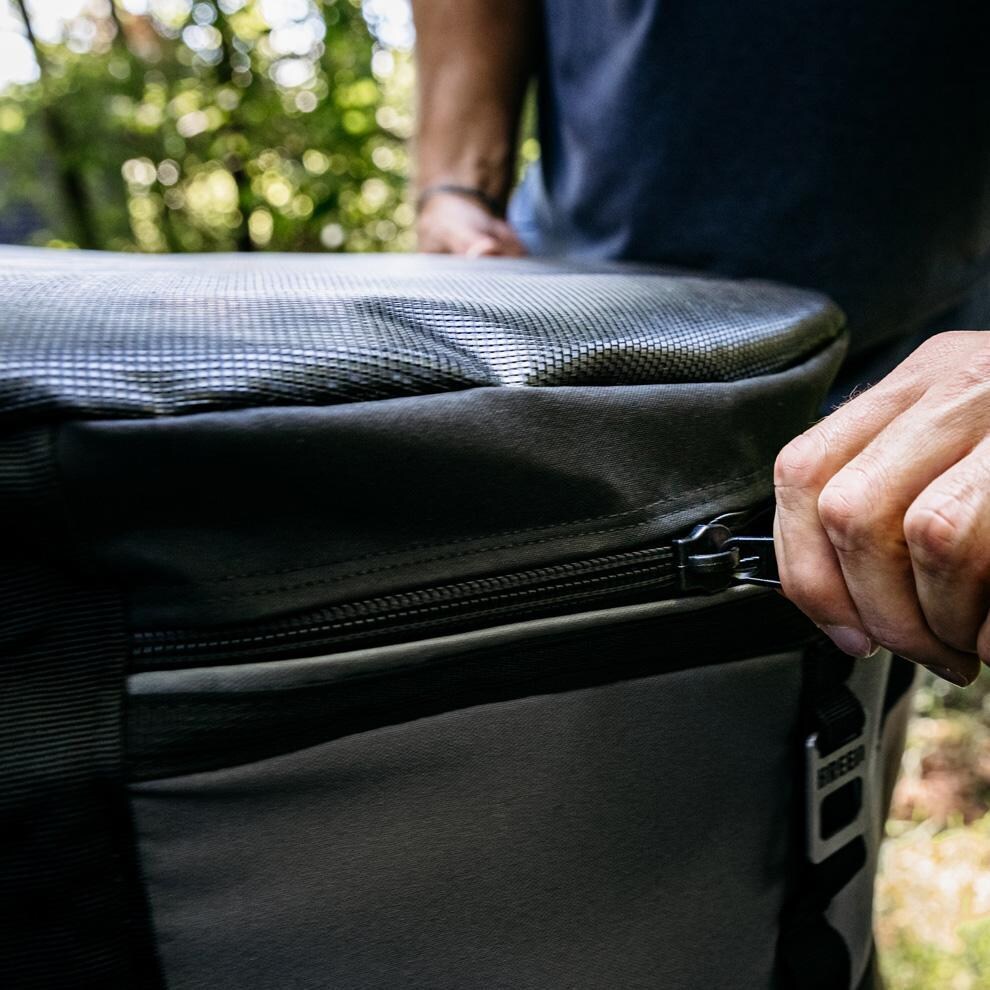 Breeo BR-Y-BA Y Series Transit Case - Zipper - Detail thumbnail