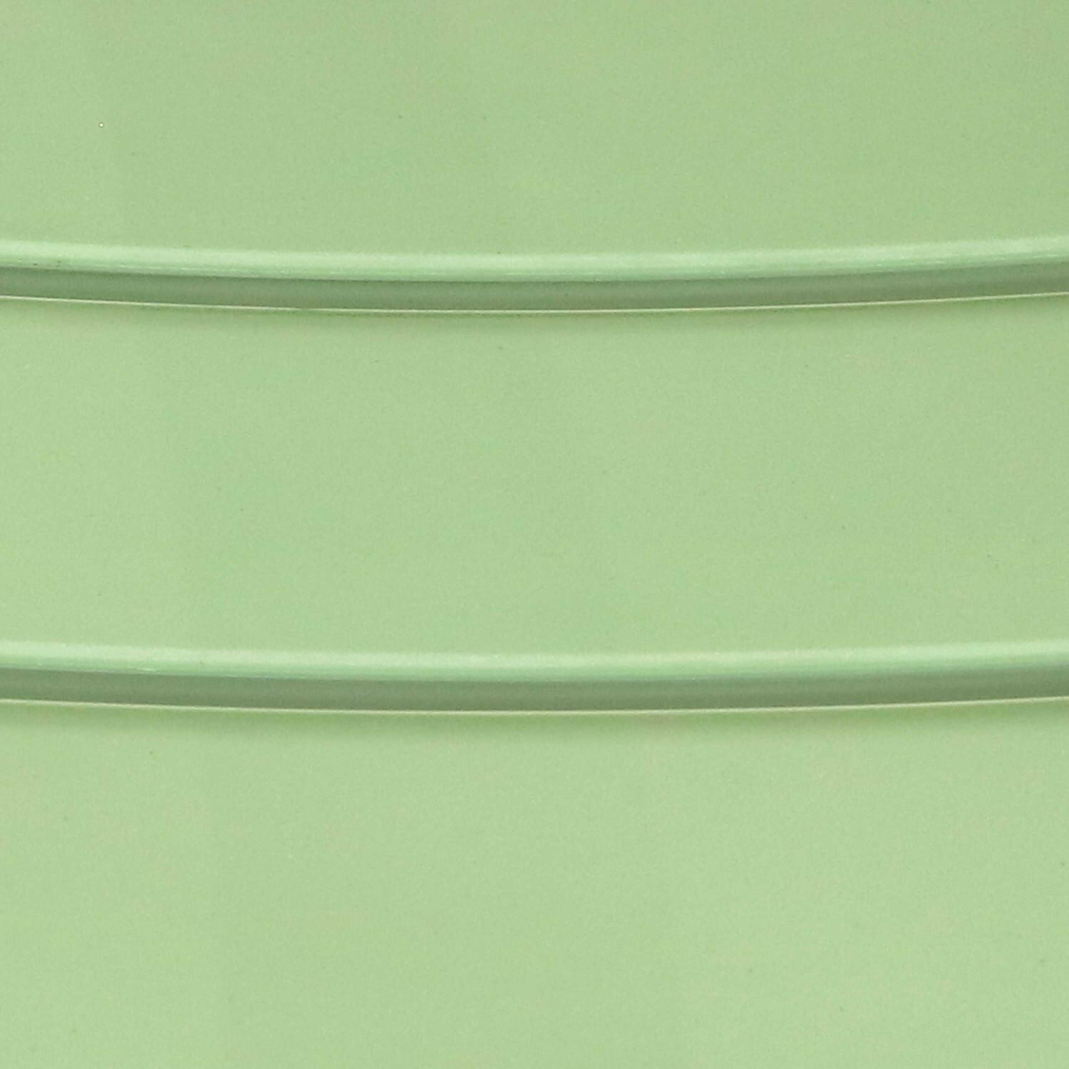 Ultimate Patio Plastic Outdoor Patio Arm Chair - Detail thumbnail