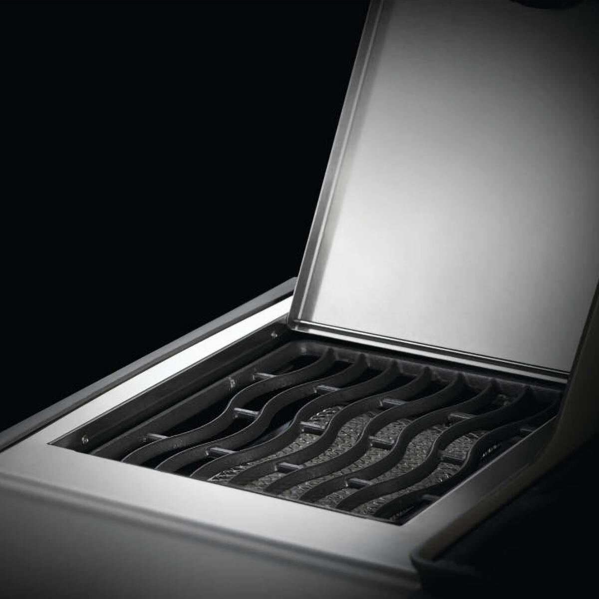 Napoleon RXT425SIBNSS-1 Rogue XT 425 Natural Gas Grill with Infrared Side Burner - Stainless Steel - Infrared Sizzle Zone Side Burner thumbnail