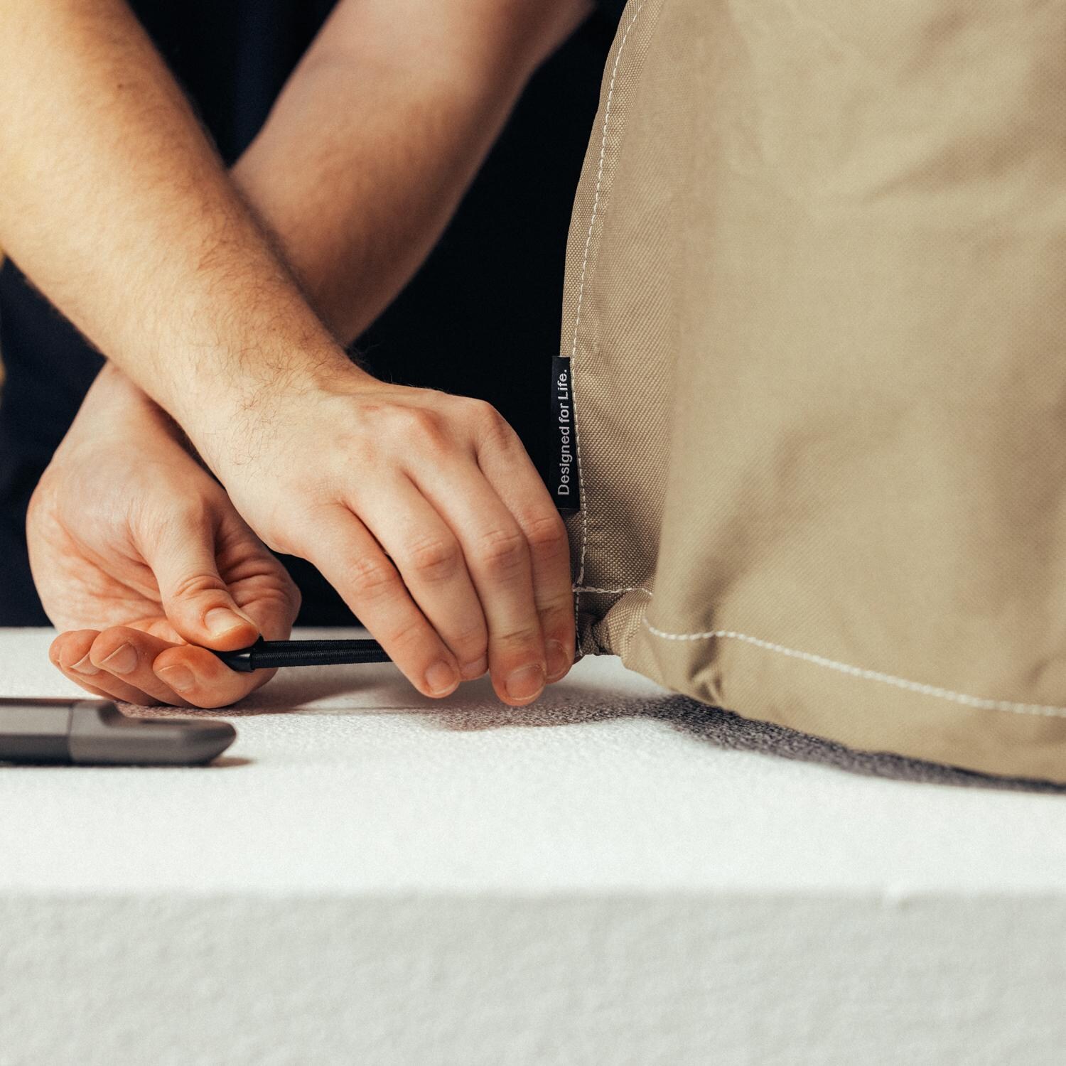 Gozney AA2112 Arc Lite Cover - Toggle Strap - Detail thumbnail